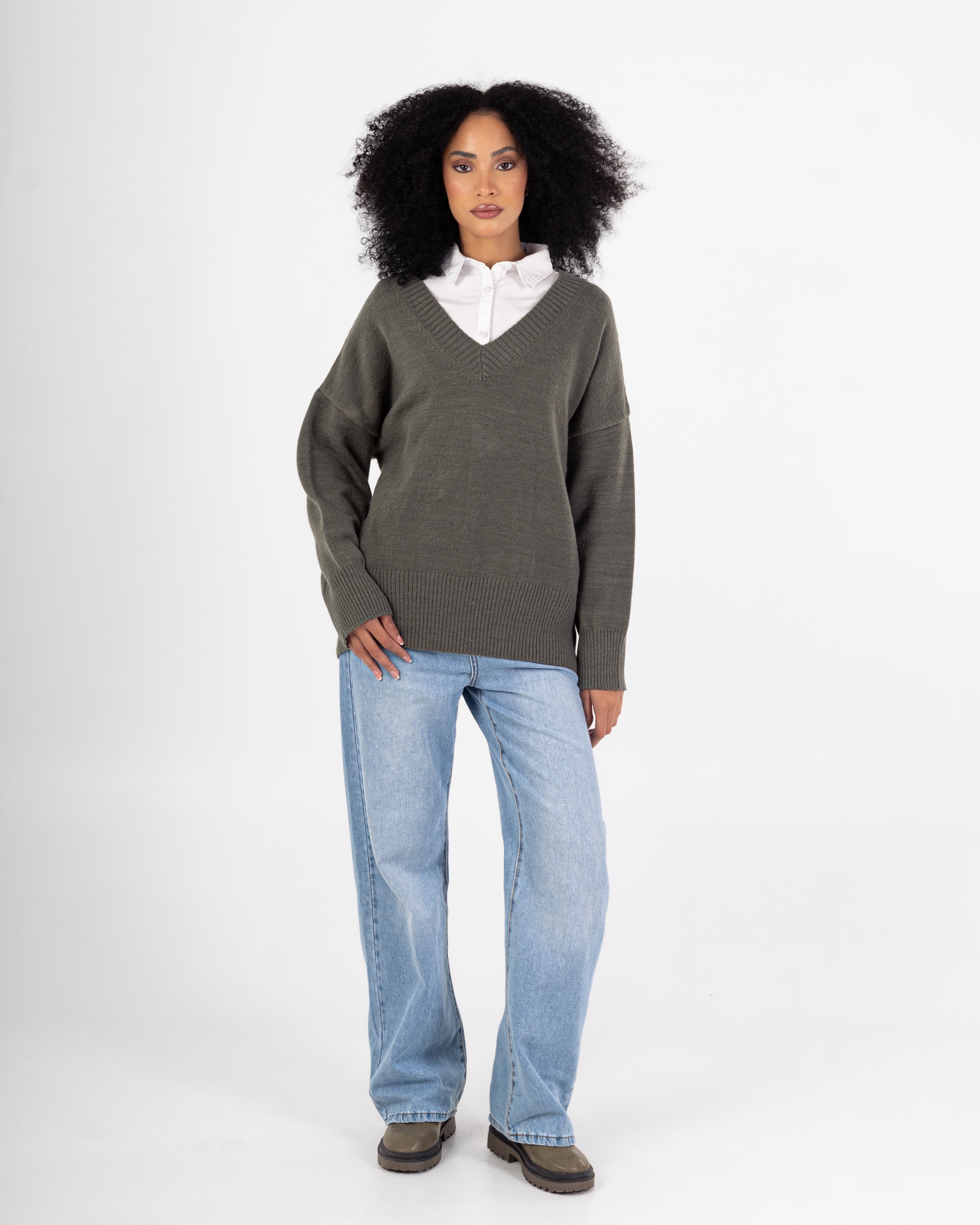 Knitwear Pullover – Plain (V-Neck)