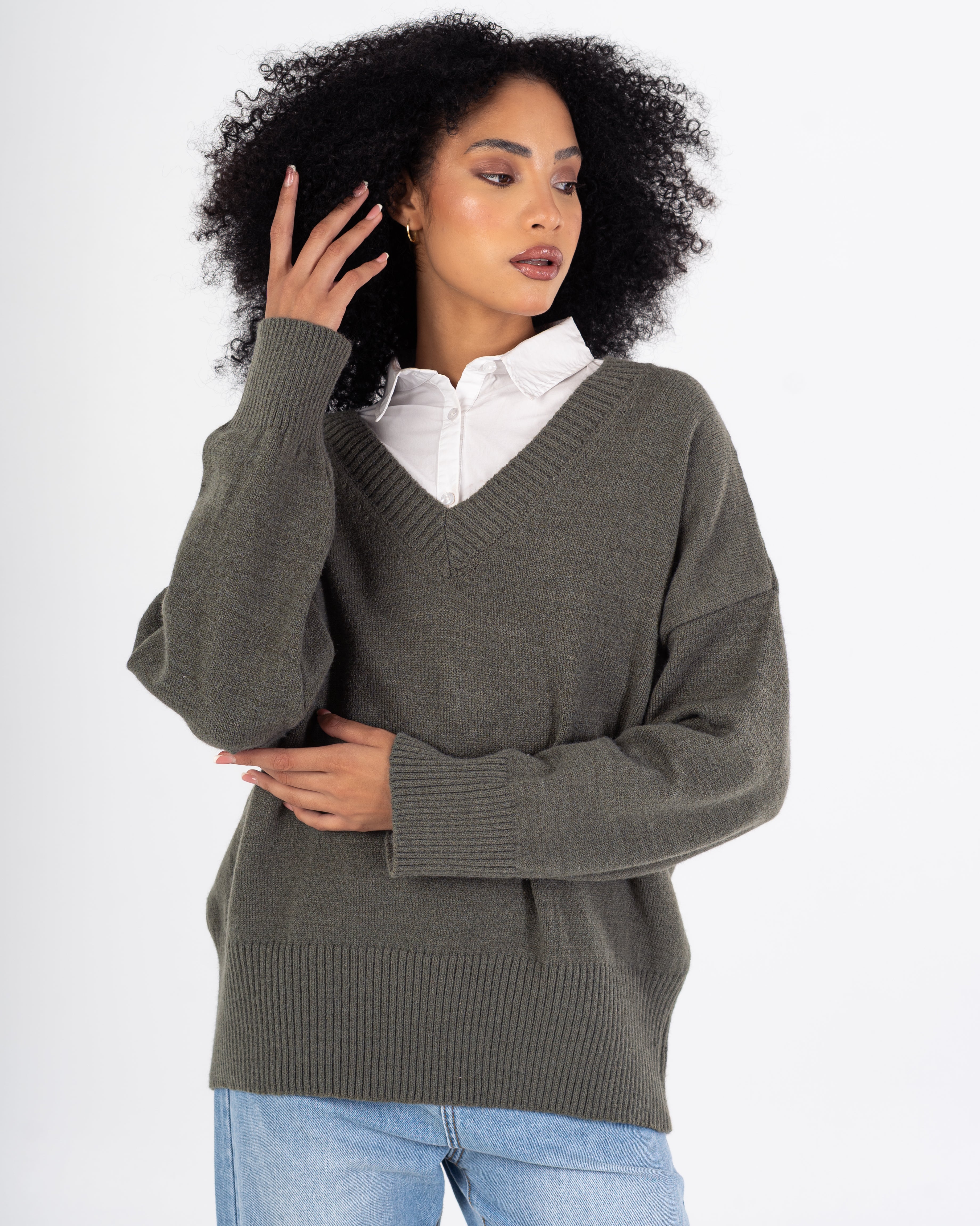Knitwear Pullover – Plain (V-Neck)
