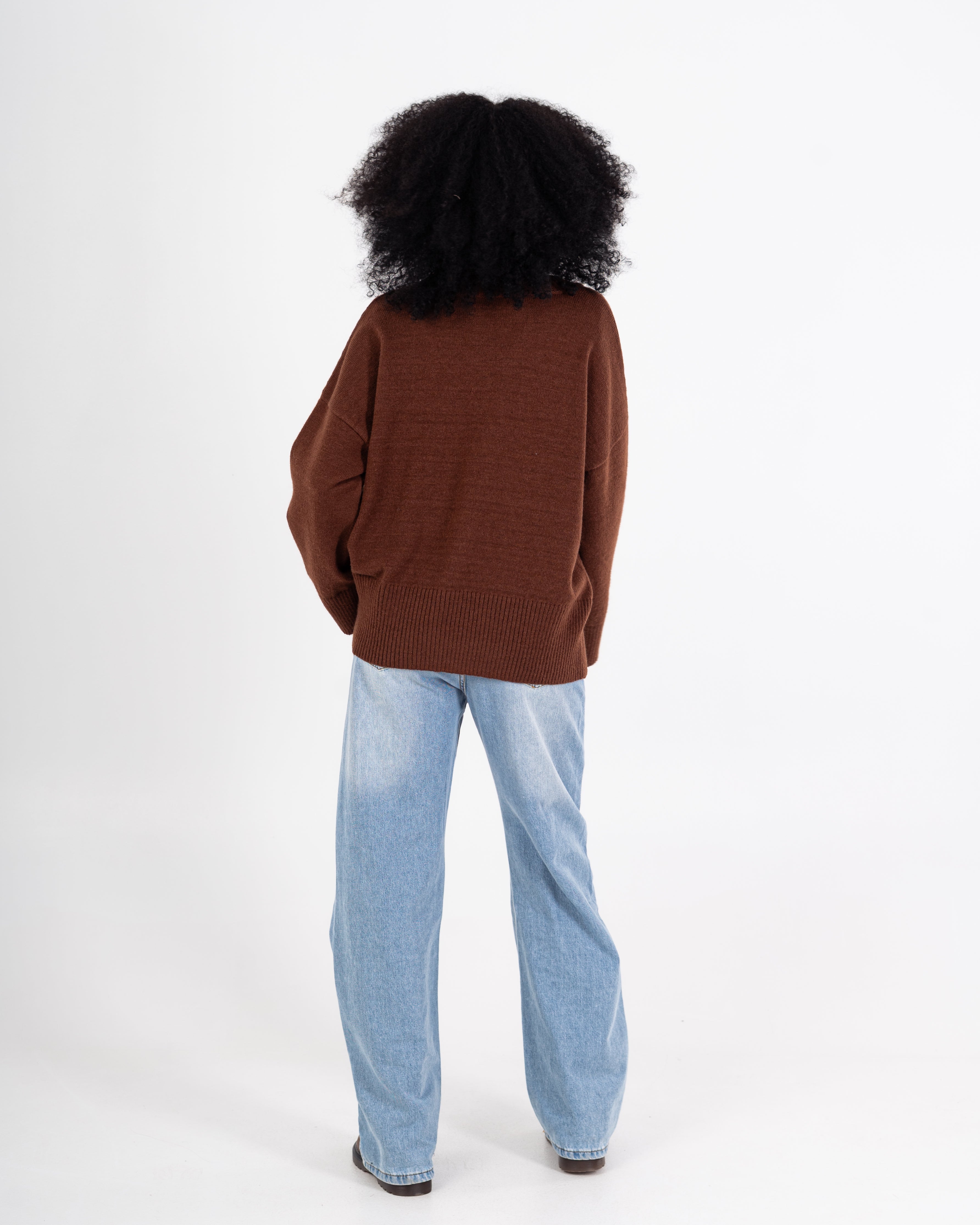 Knitwear Pullover – Plain (V-Neck)