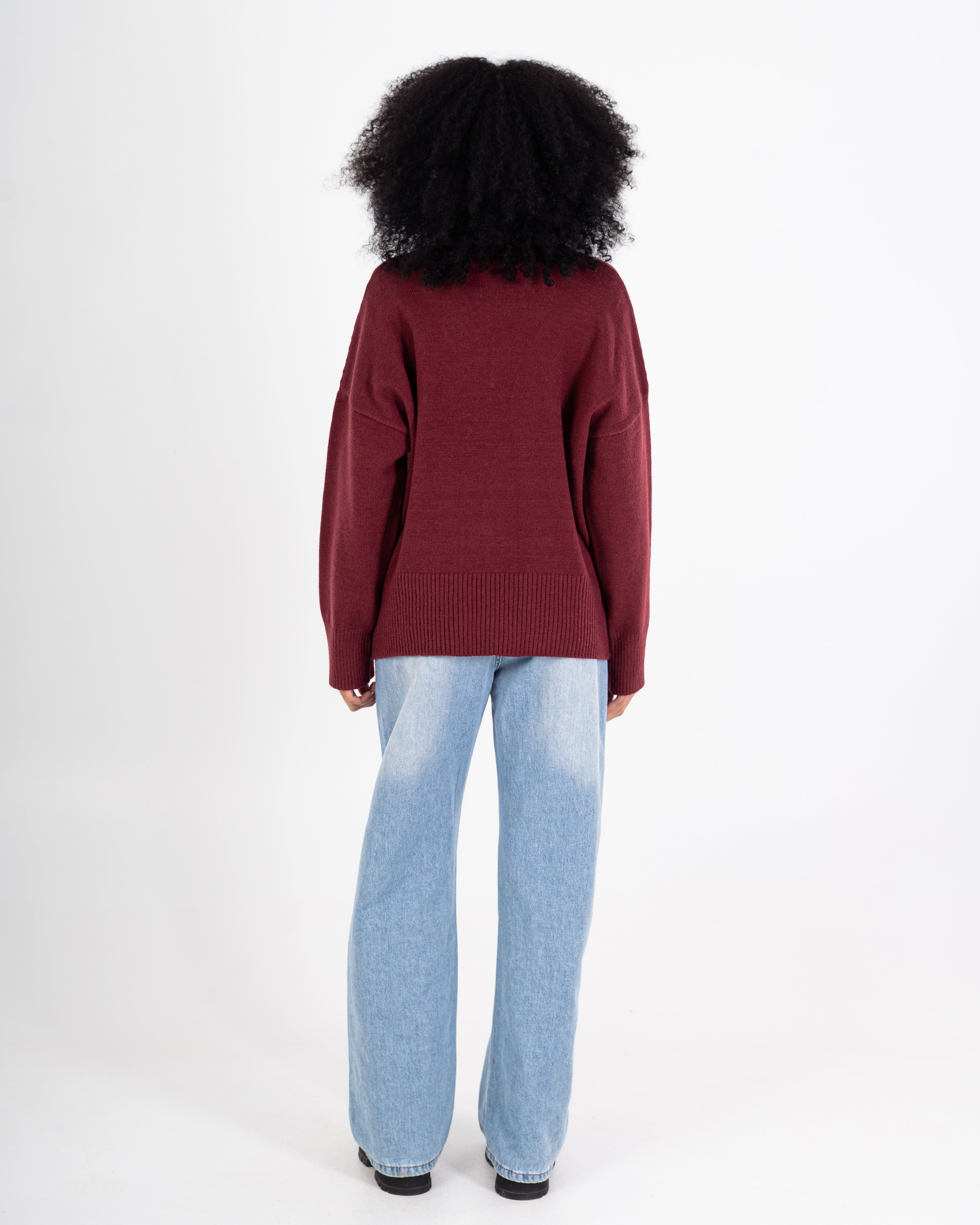 Knitwear Pullover – Plain (V-Neck)