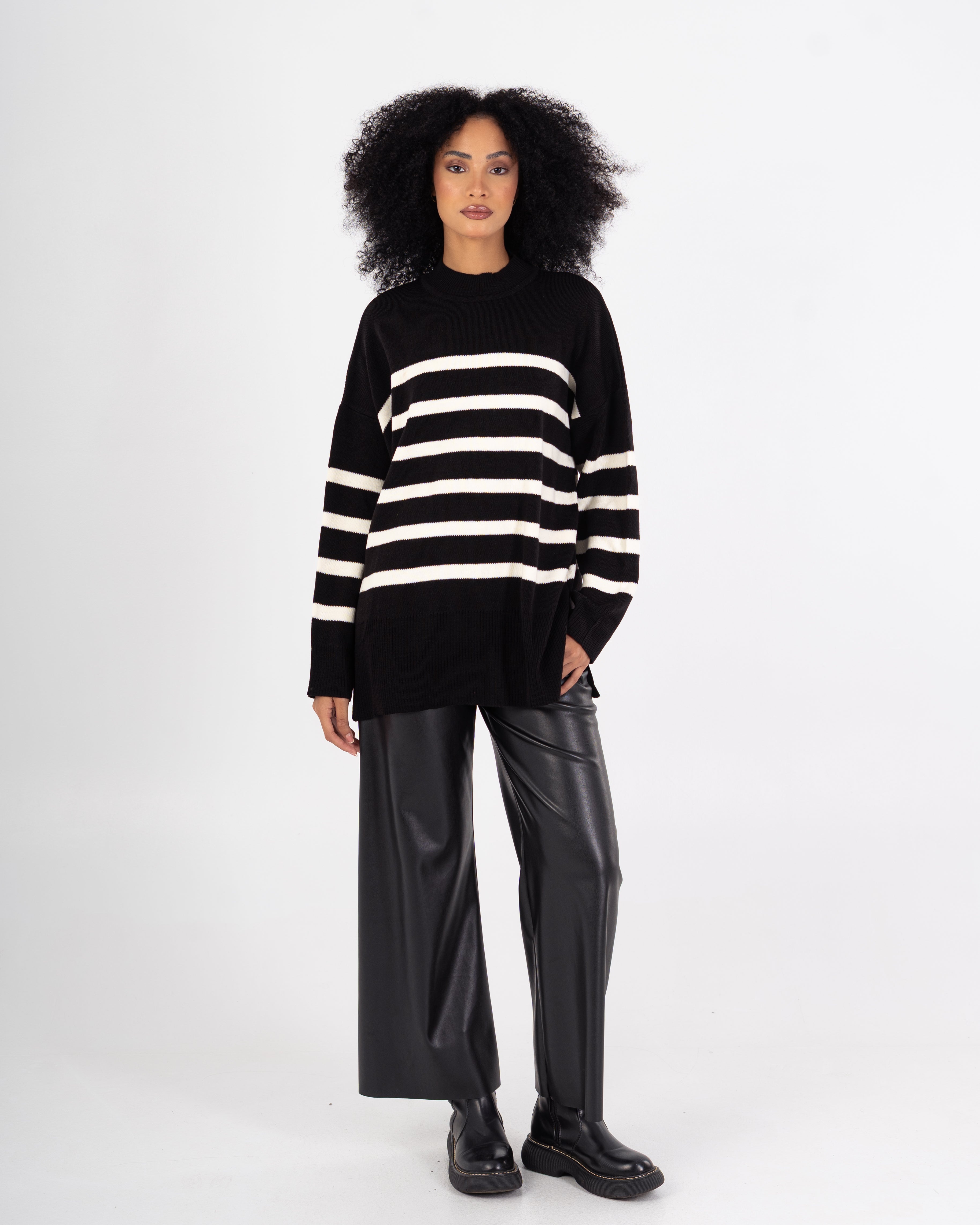 Knitwear Pullover – Oversized (Horizontal Stripes)