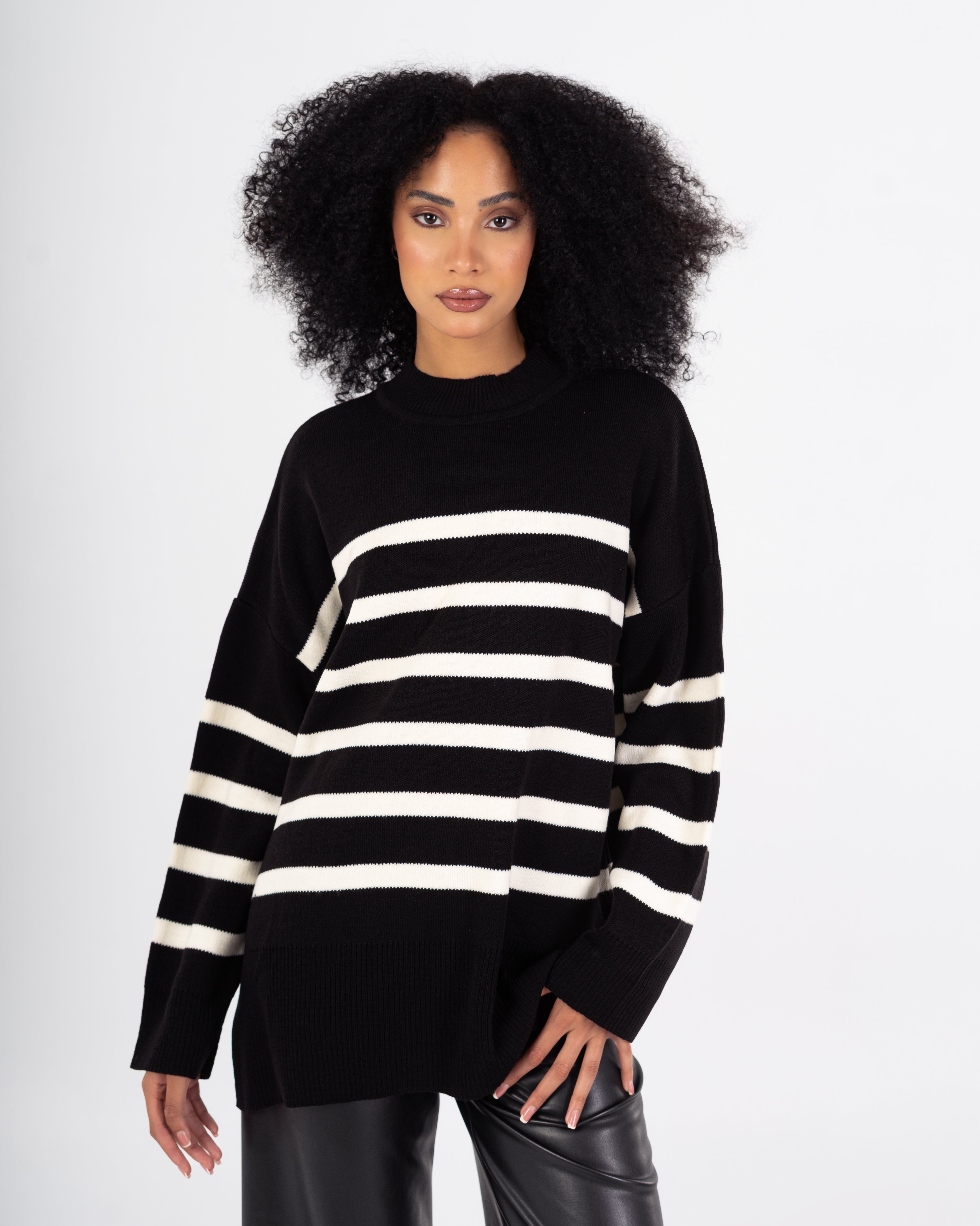 Knitwear Pullover – Oversized (Horizontal Stripes)