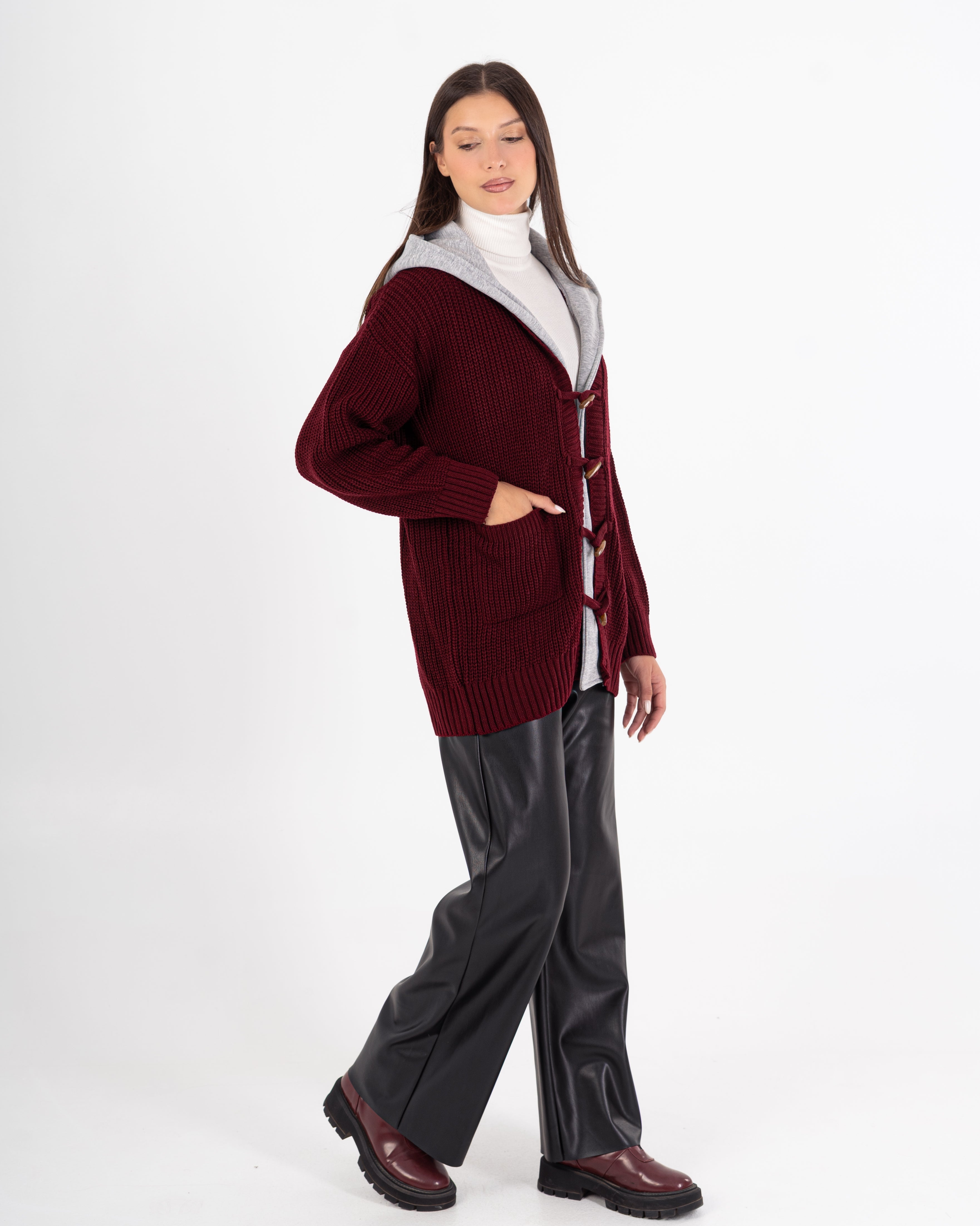 Knitwear Cardigan – Buttoned With Hoodie