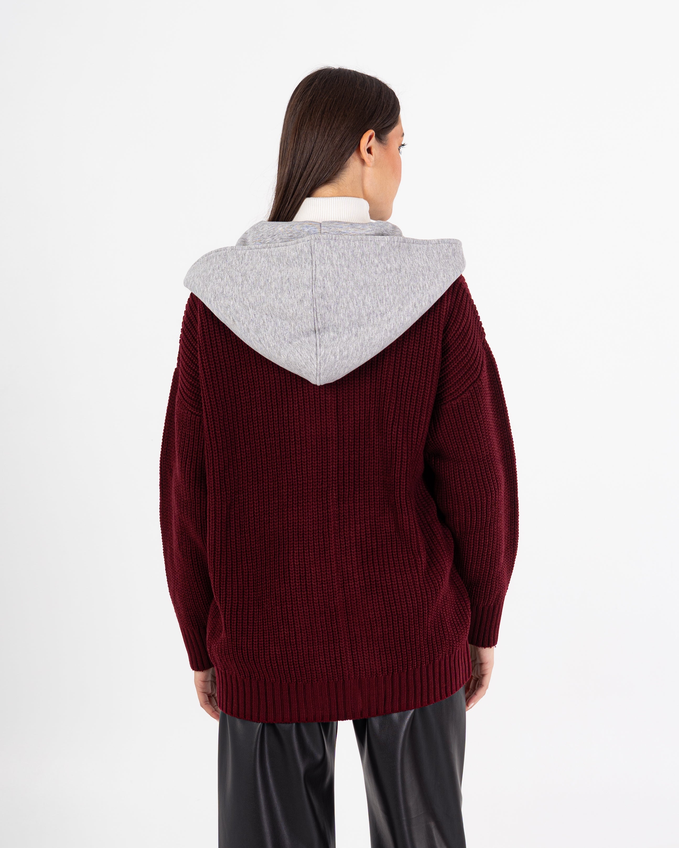 Knitwear Cardigan – Buttoned With Hoodie