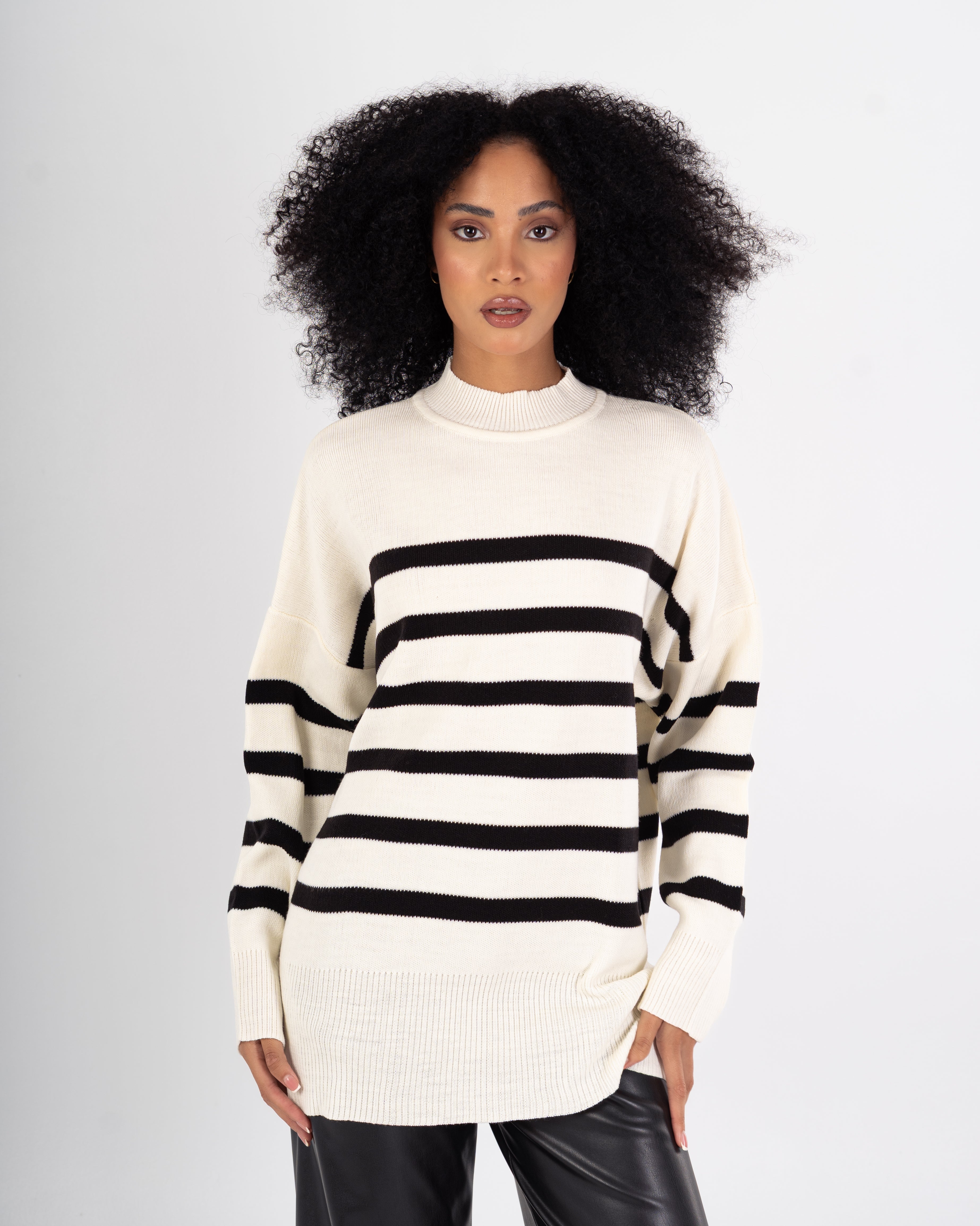 Knitwear Pullover – Oversized (Horizontal Stripes)