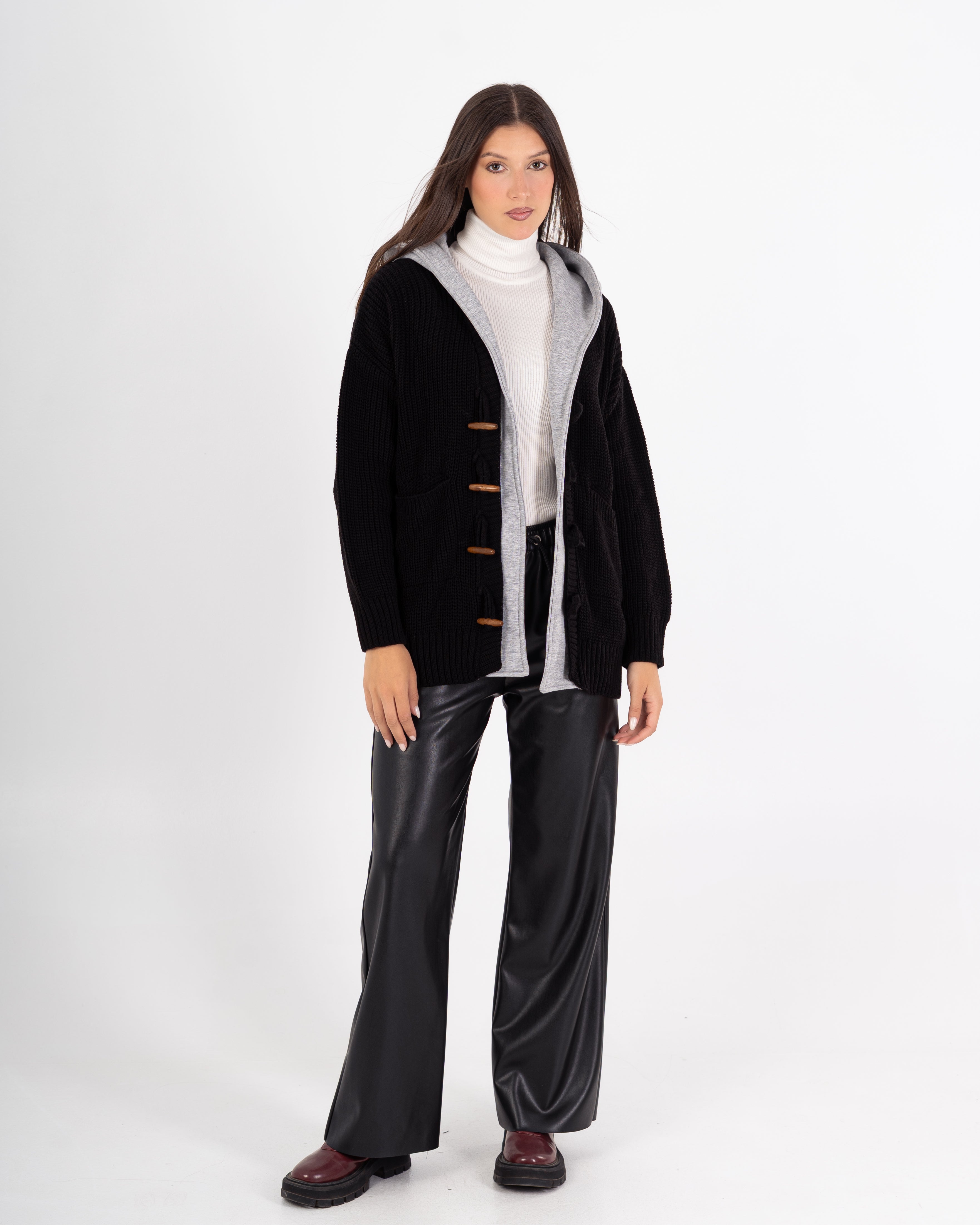 Knitwear Cardigan – Buttoned With Hoodie
