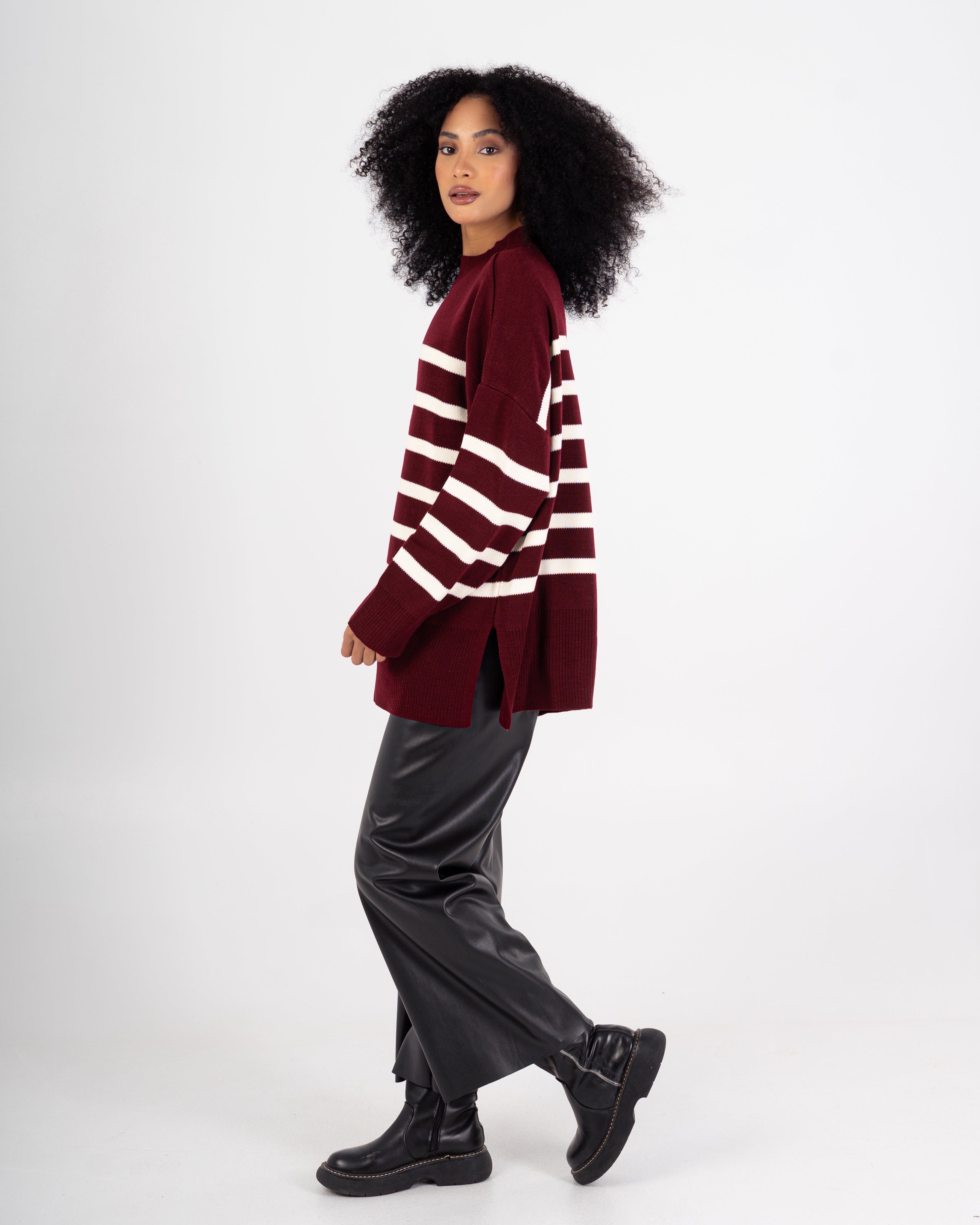 Knitwear Pullover – Oversized (Horizontal Stripes)