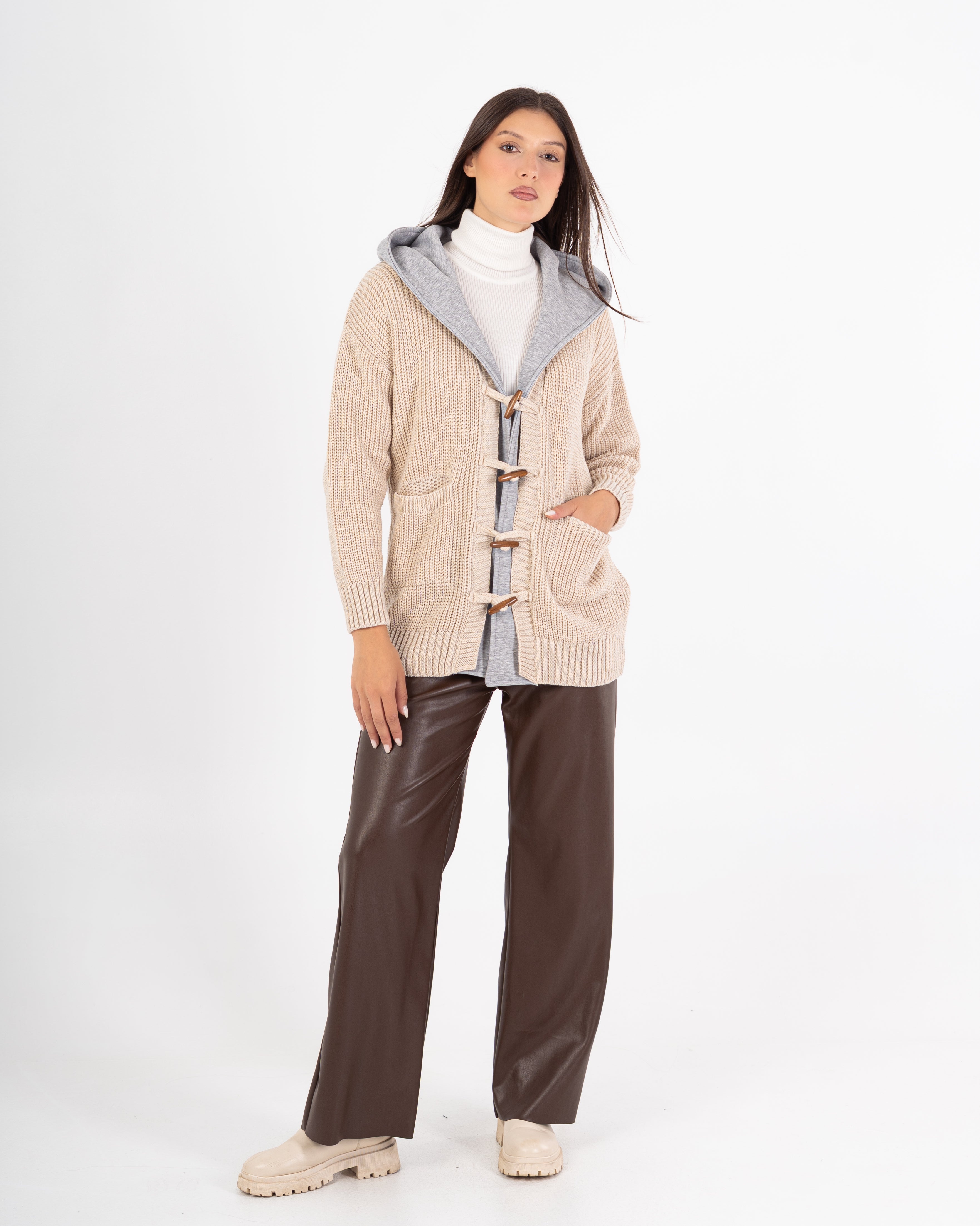 Knitwear Cardigan – Buttoned With Hoodie