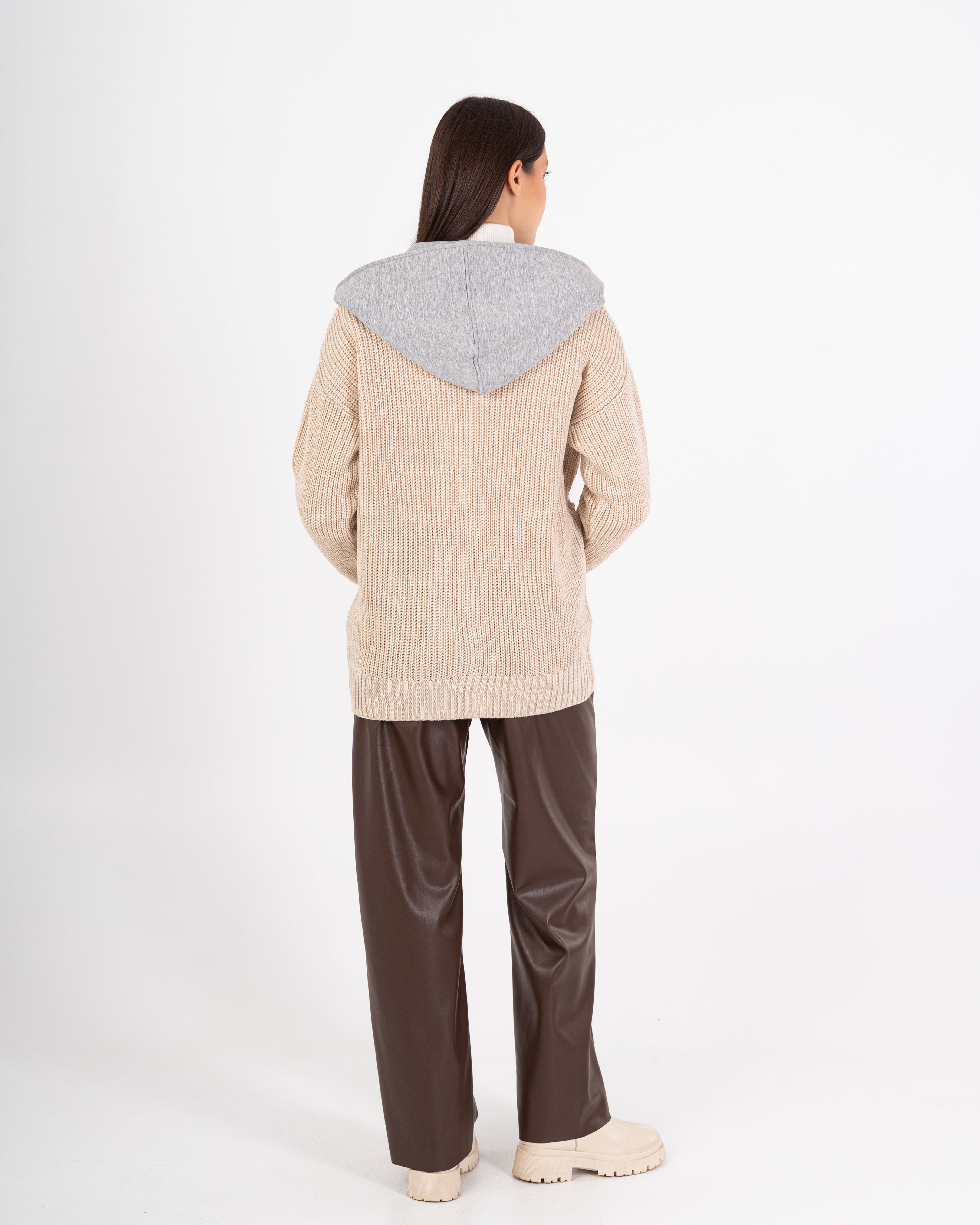 Knitwear Cardigan – Buttoned With Hoodie