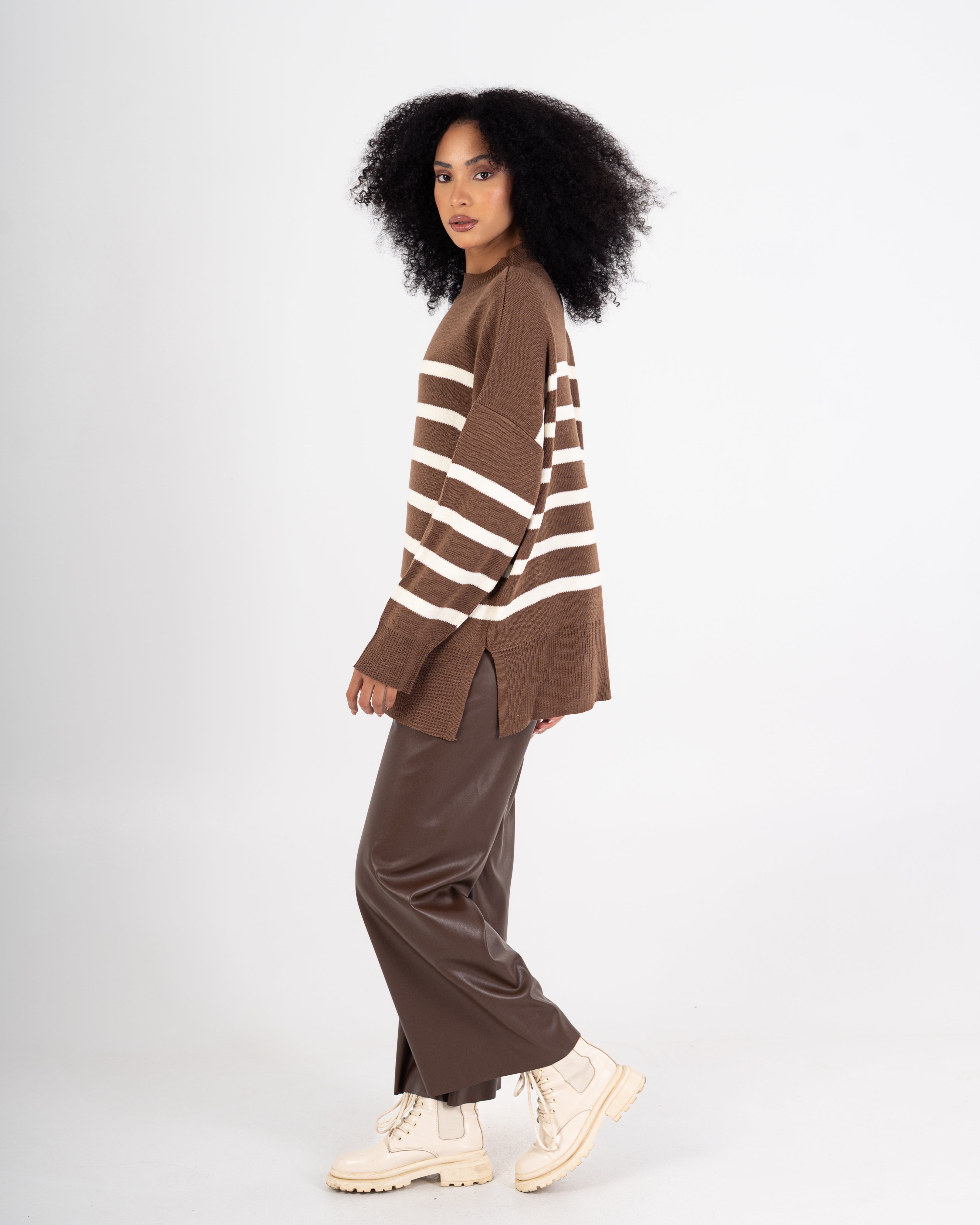 Knitwear Pullover – Oversized (Horizontal Stripes)