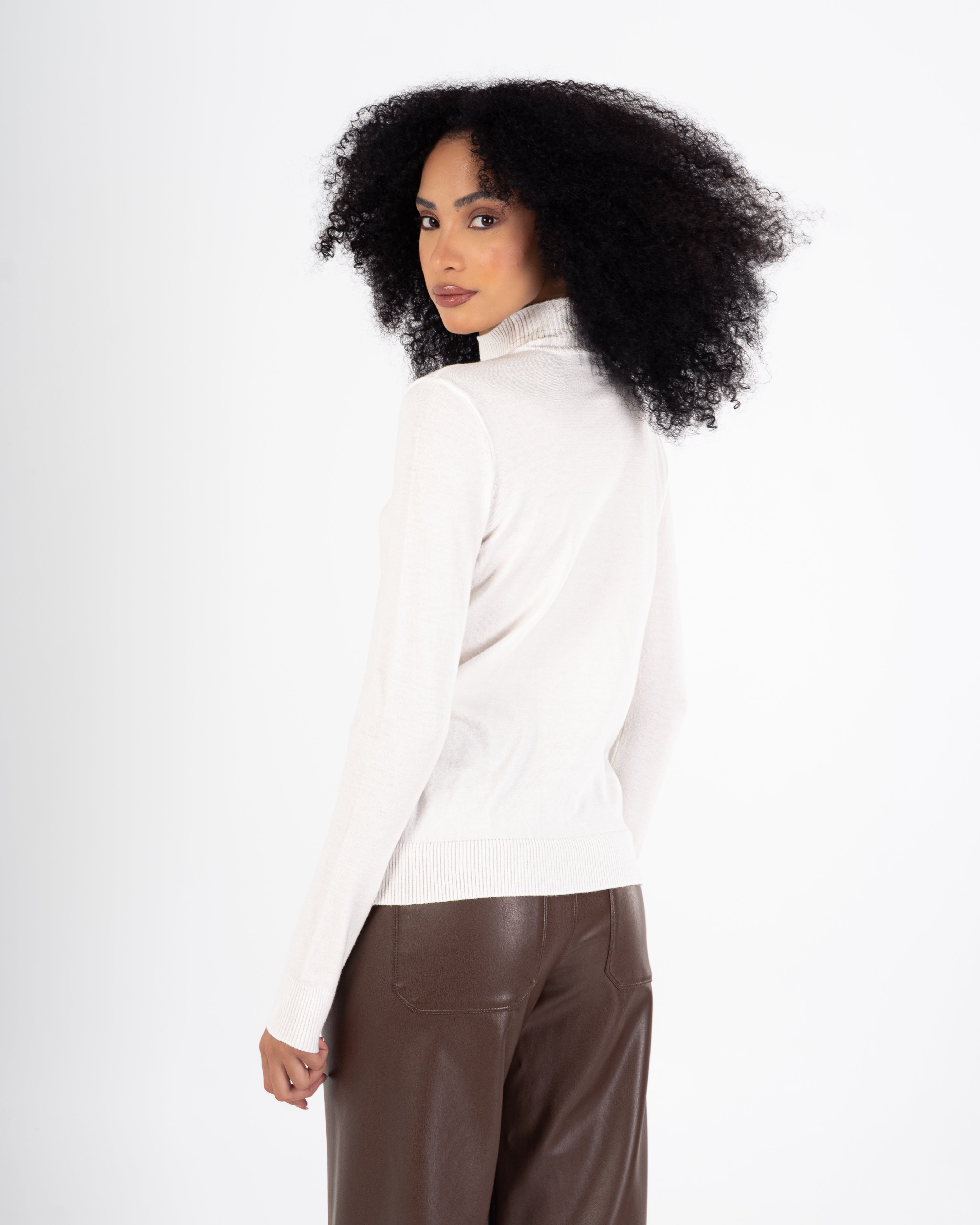 Basic Top – Plain Colors (Half Neck)