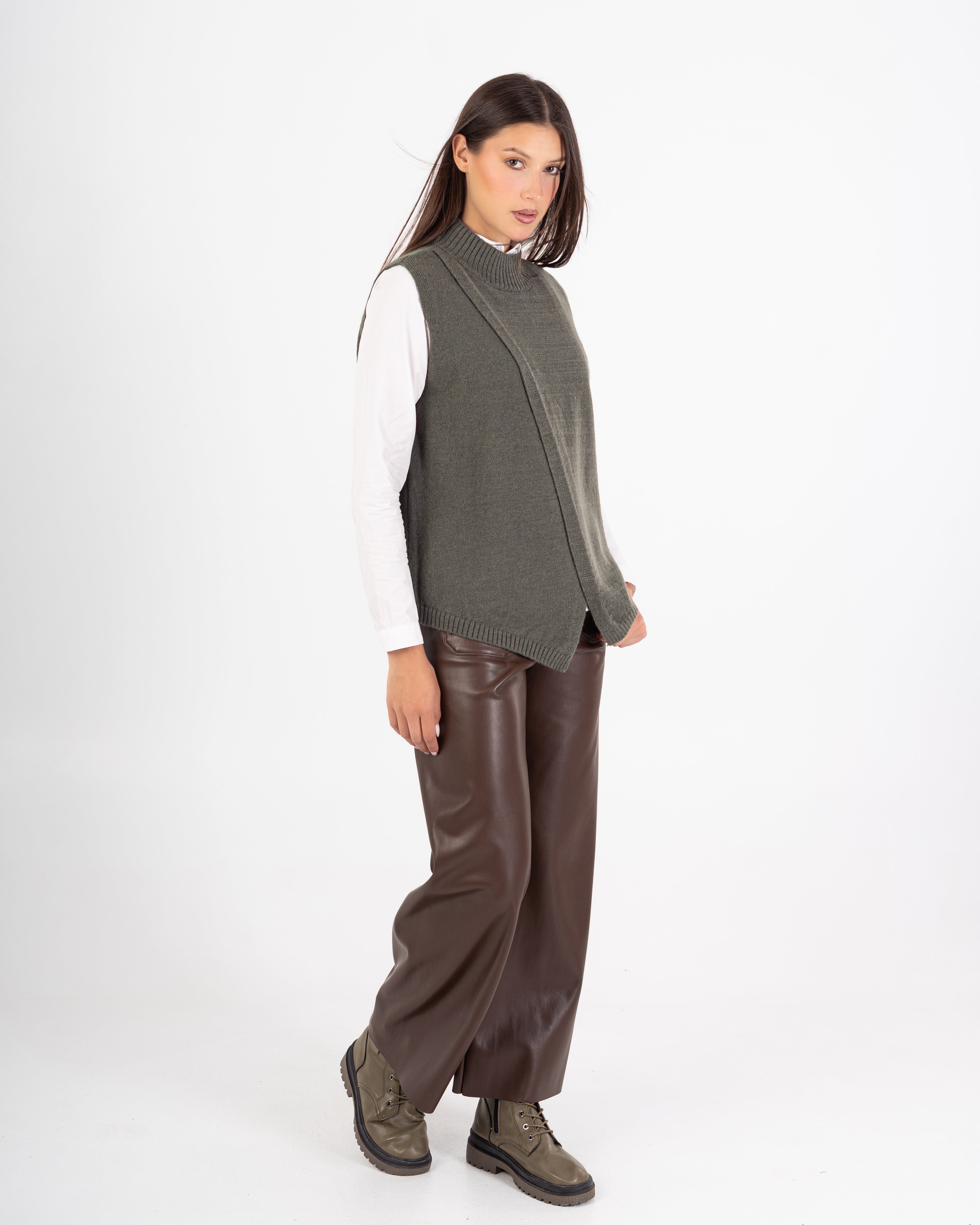 Knitwear Vest – Plain Wide Neck (Multi Colors)