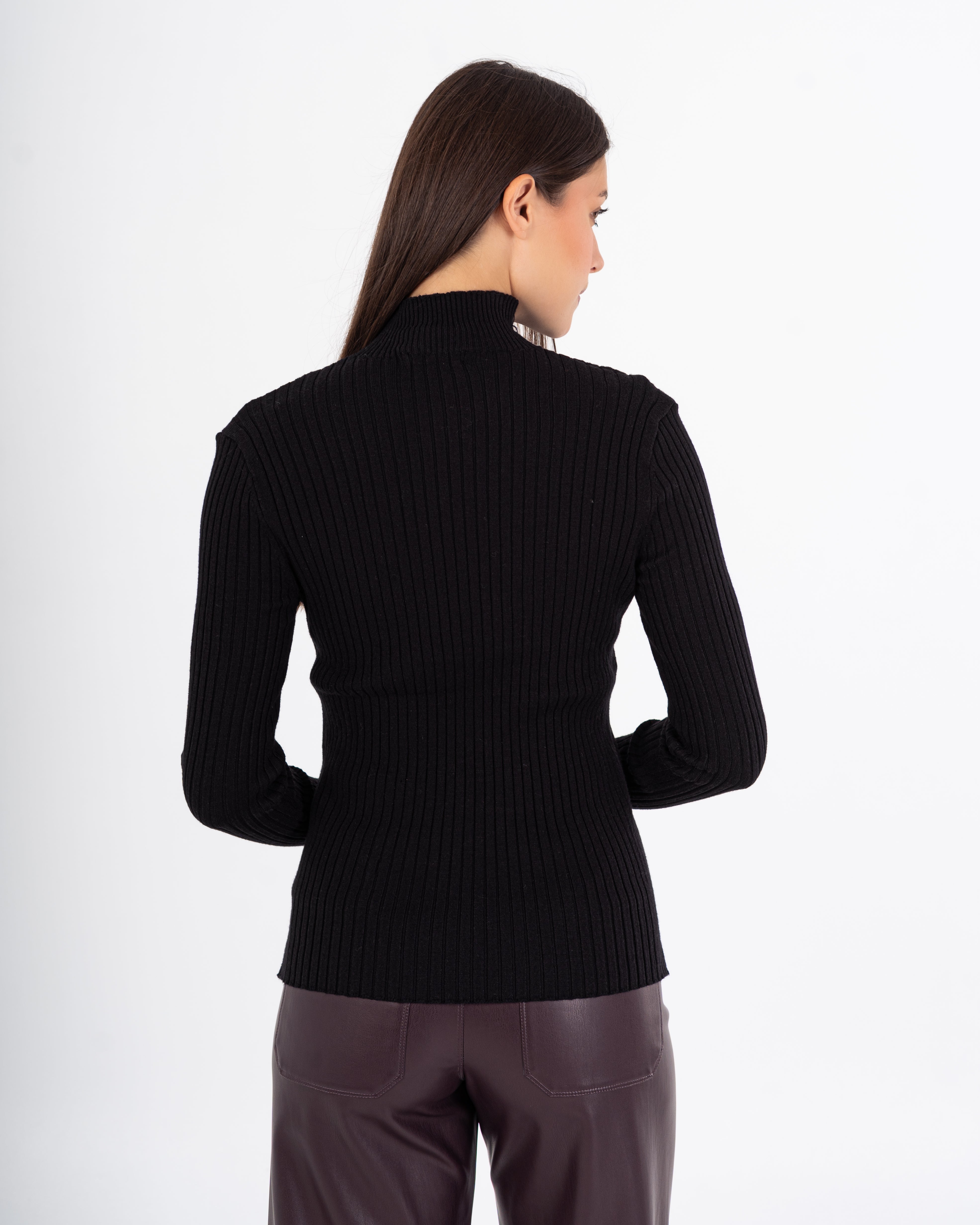 Basic Top – Striped (Half Neck)