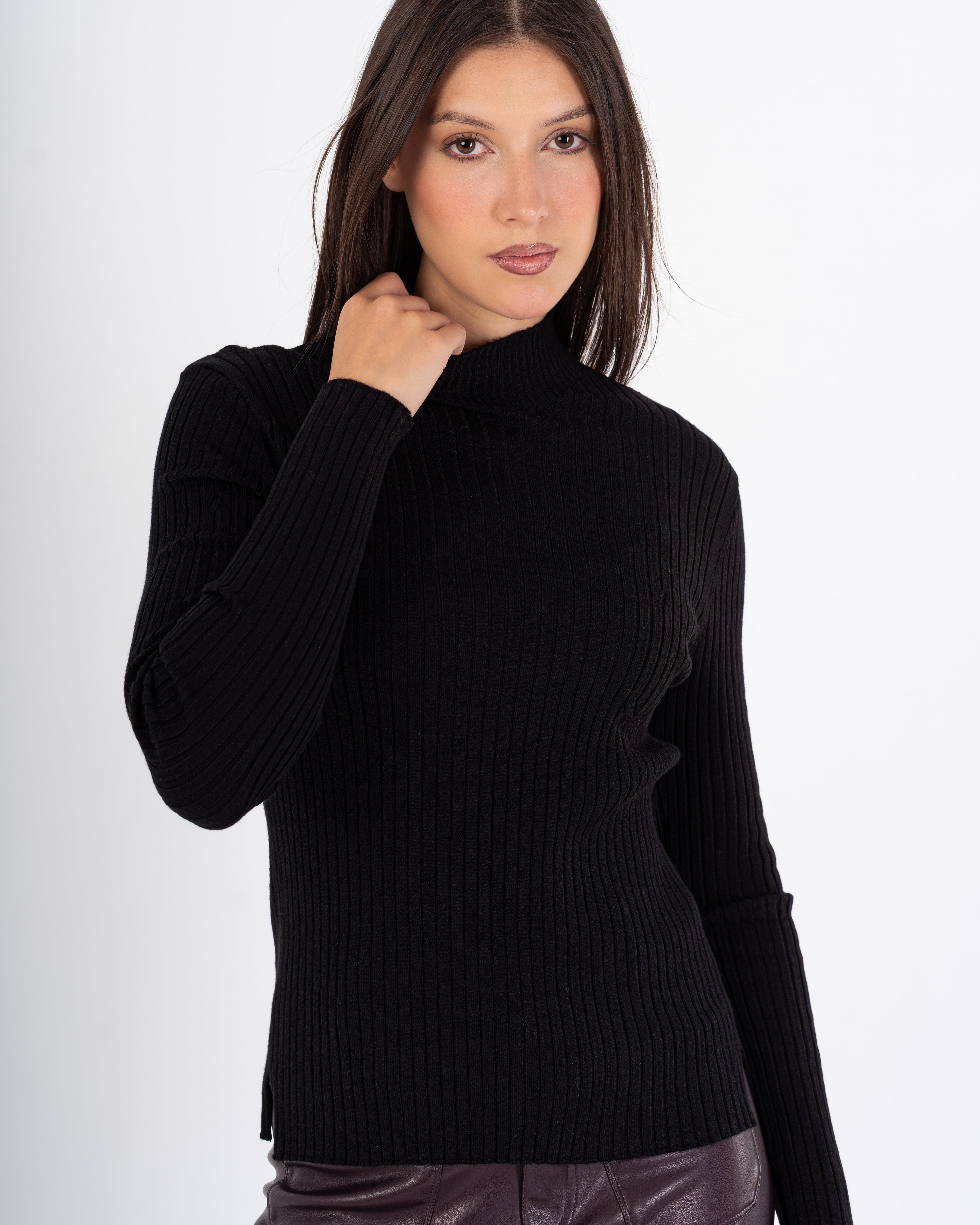Basic Top – Striped (Half Neck)