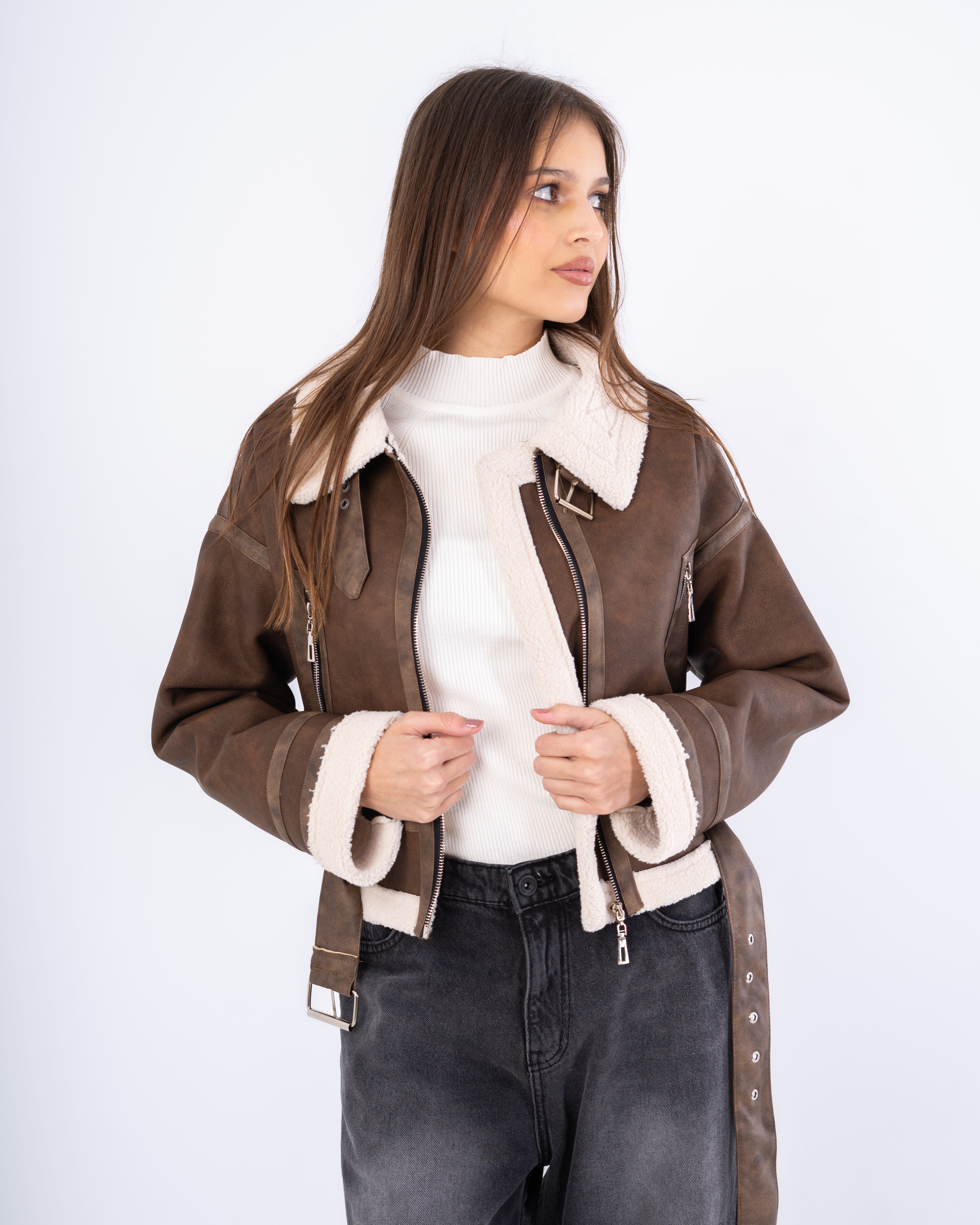 Short Leather Jacket - Two Zipper Pockets