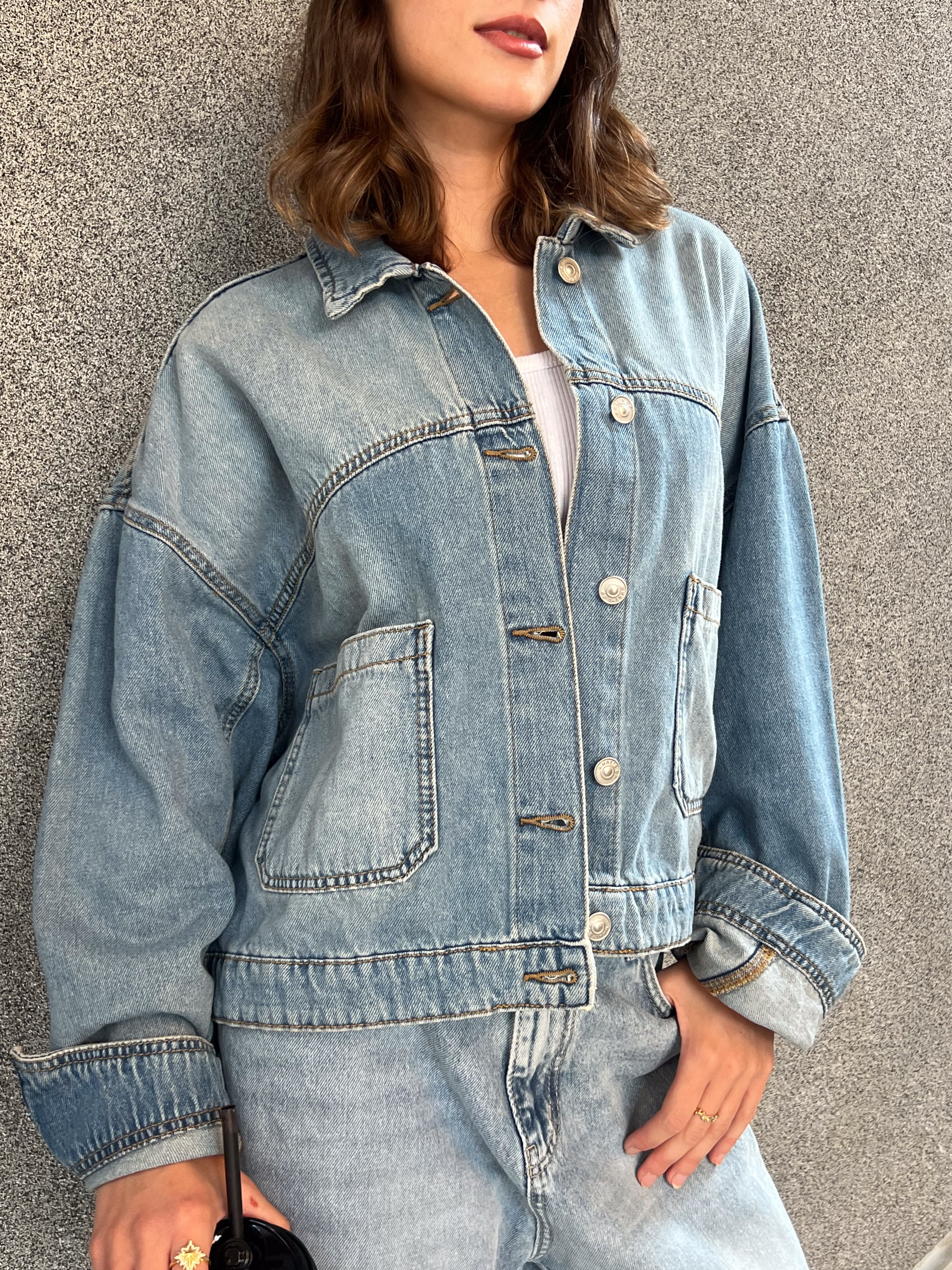 Short Denim Jacket – (2 Square Pockets)