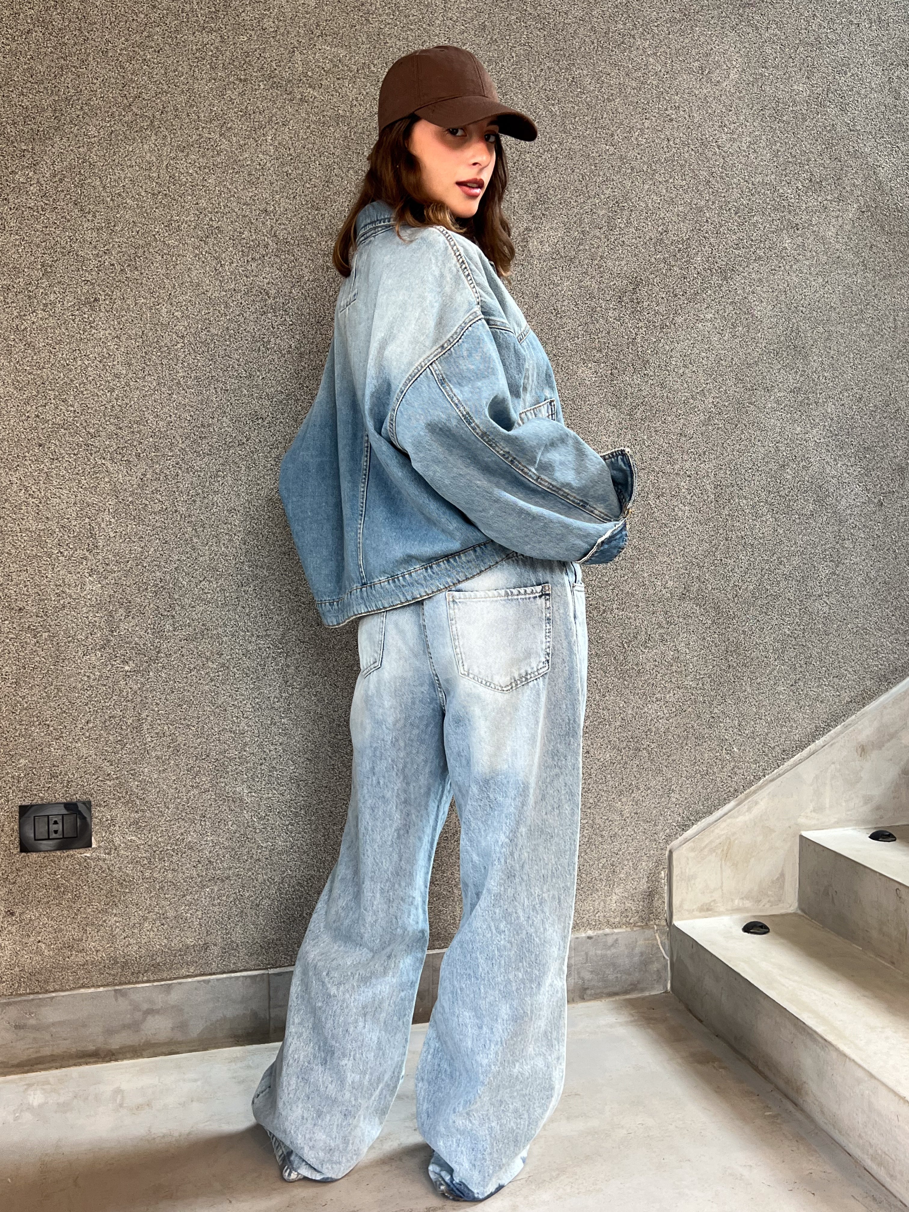 Short Denim Jacket – (2 Square Pockets)