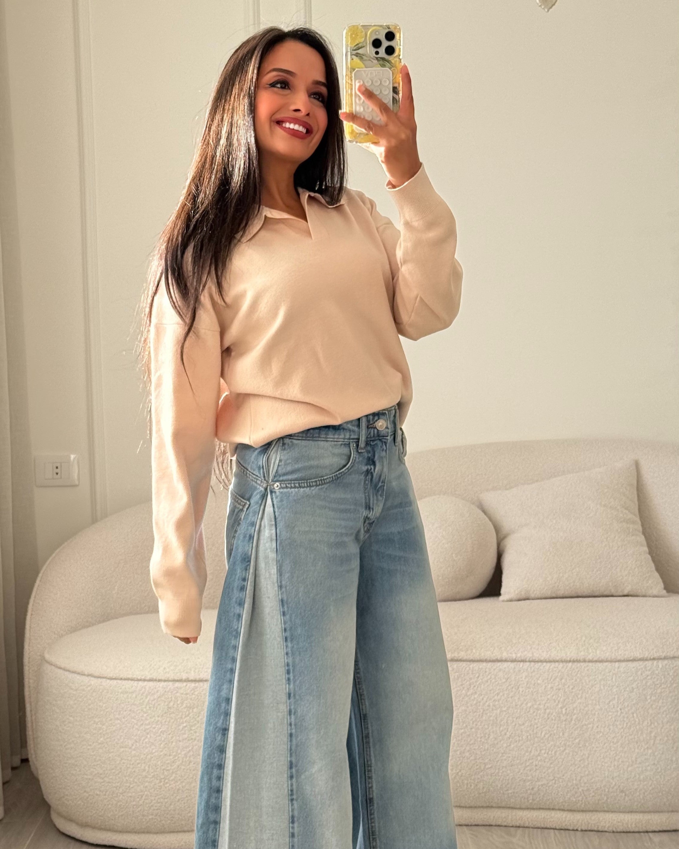 كنزة صوفية سادة – (ذات رقبة دائرية)