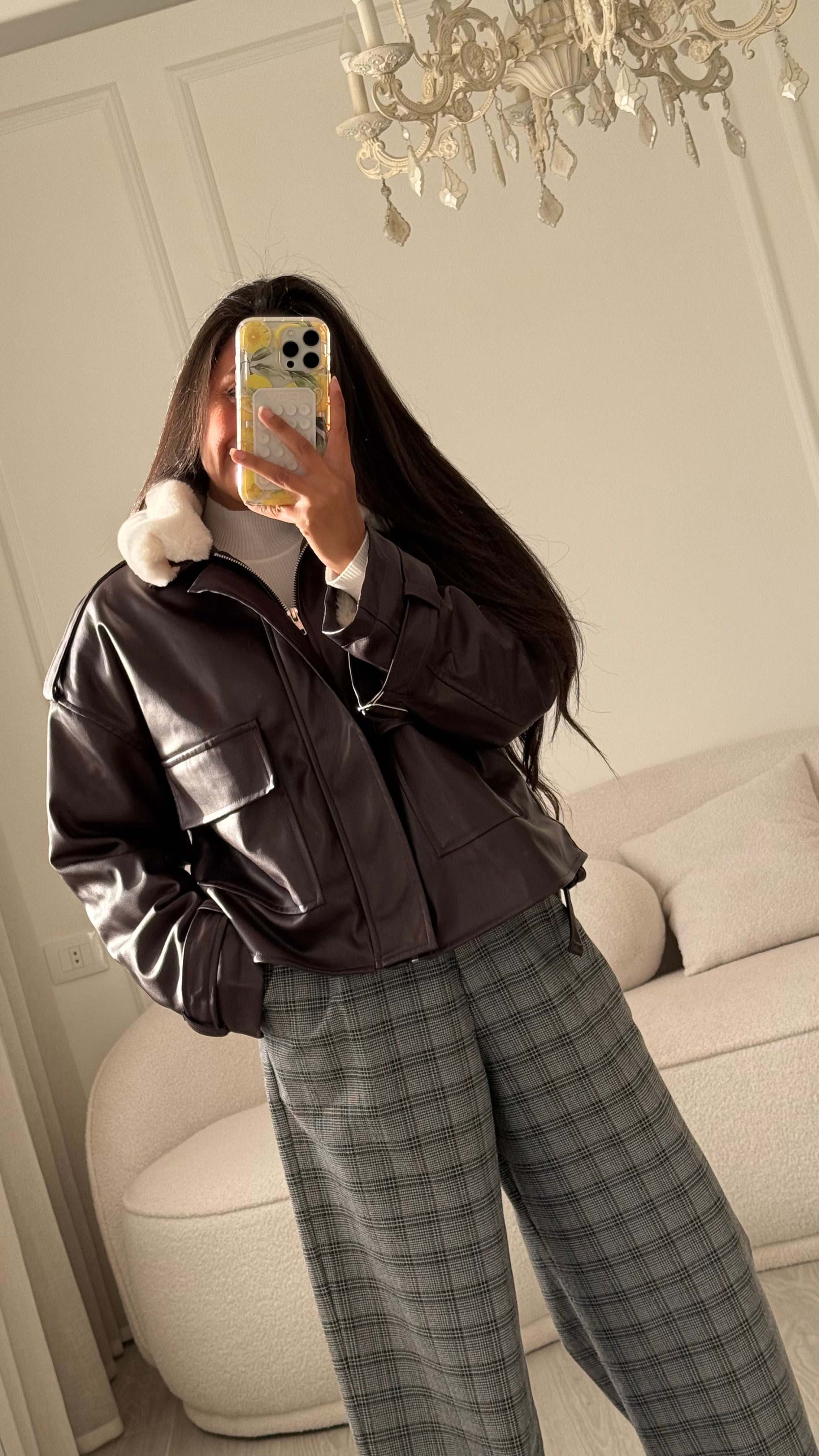 Short Leather Jacket – Collared (Fur)