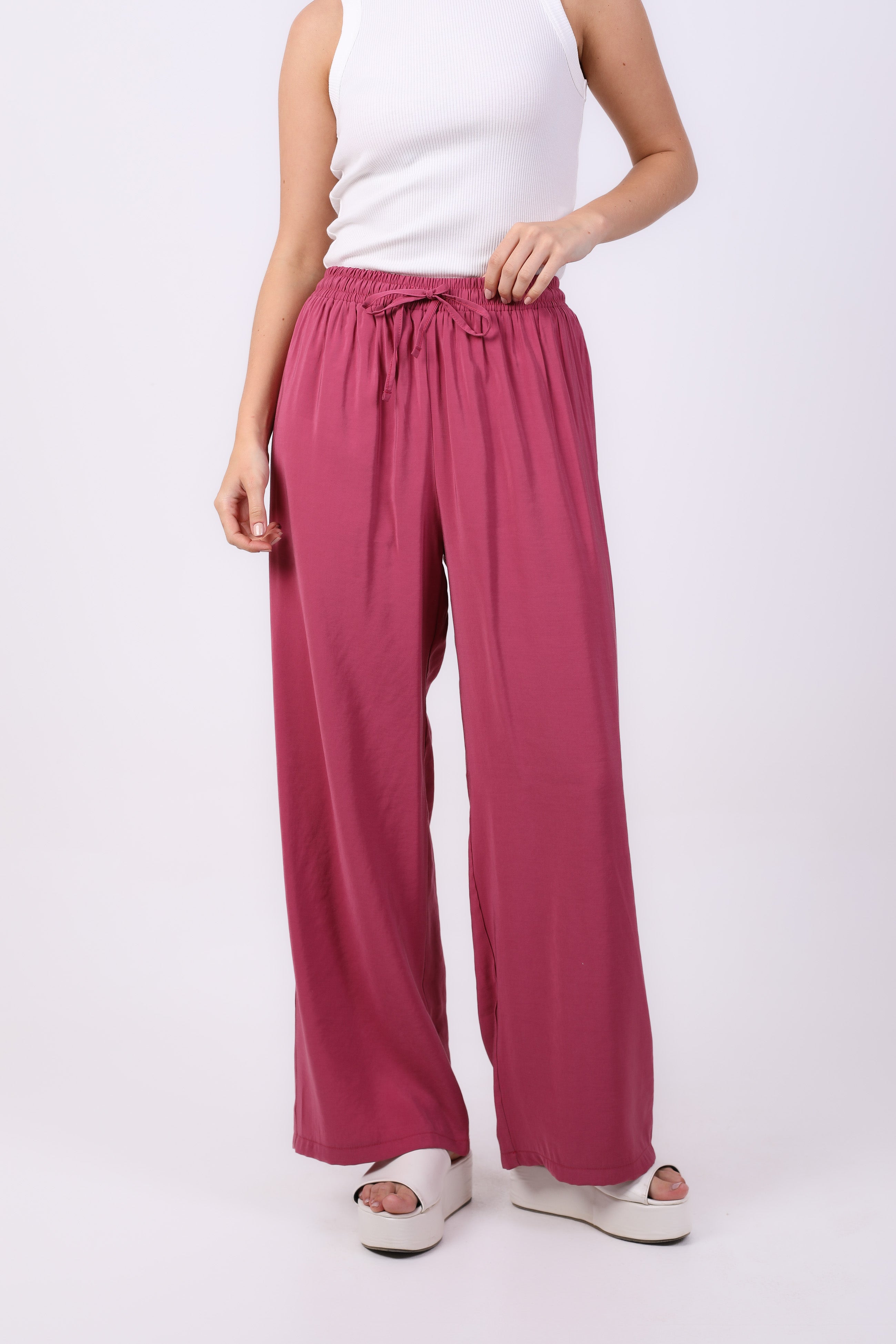 Simple wide trousers