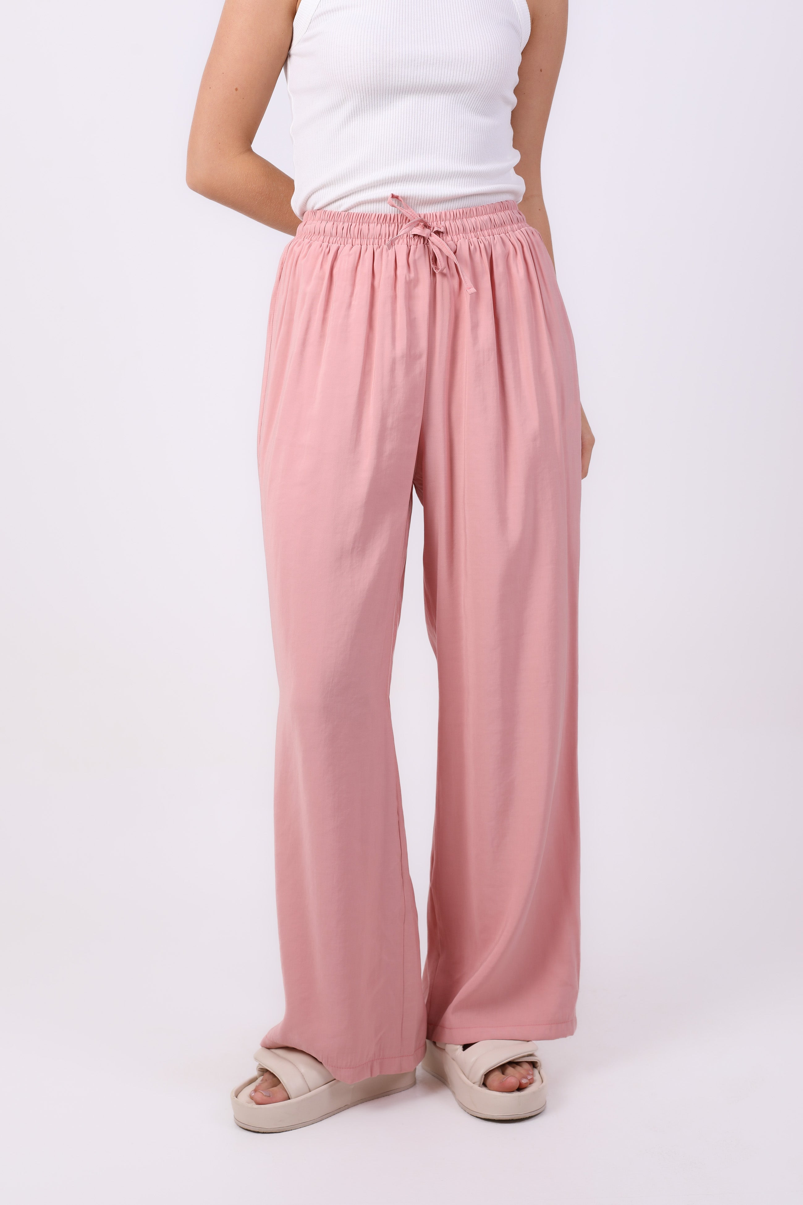 Simple wide trousers