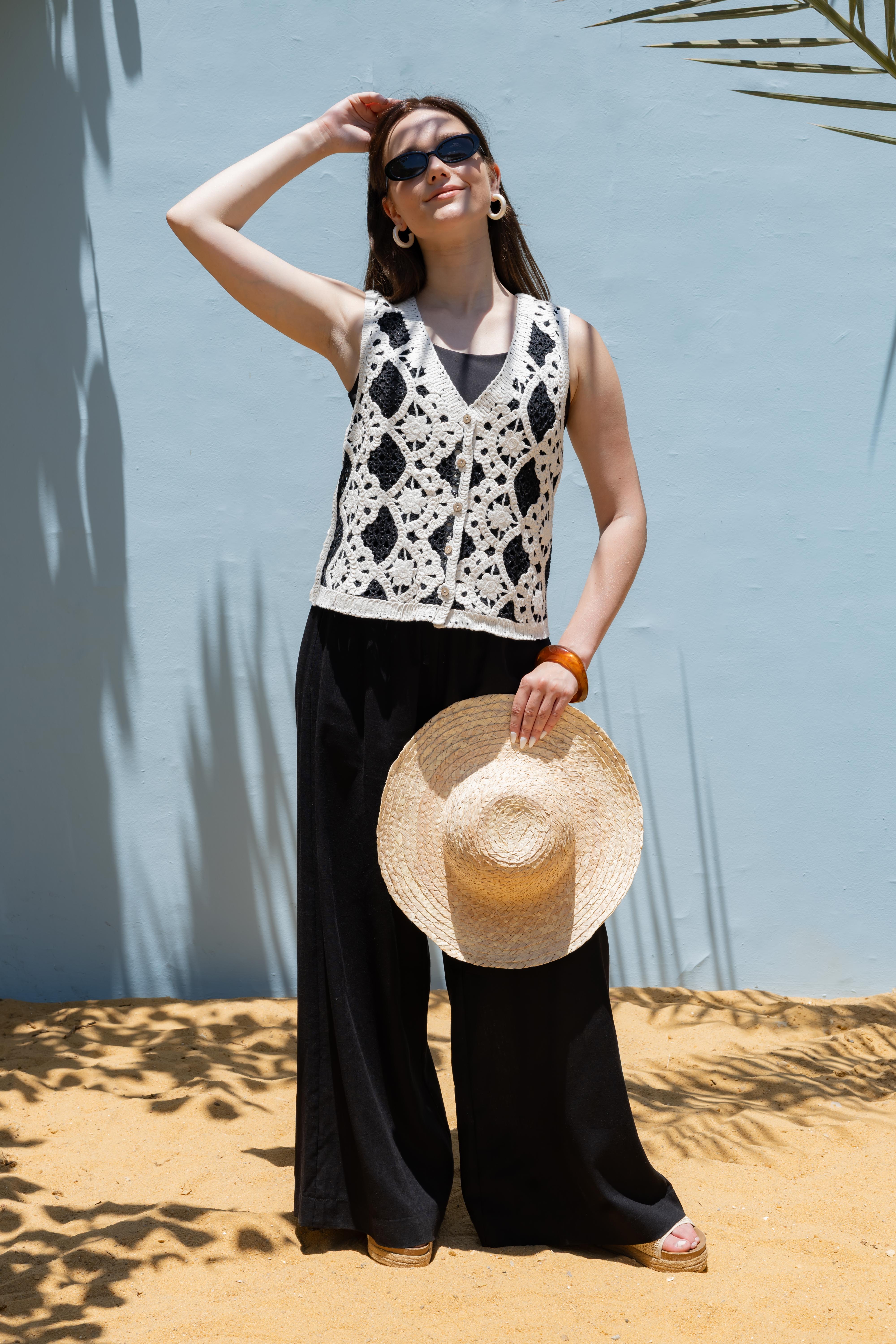 Half Floral Embroidered Knitwear Vest