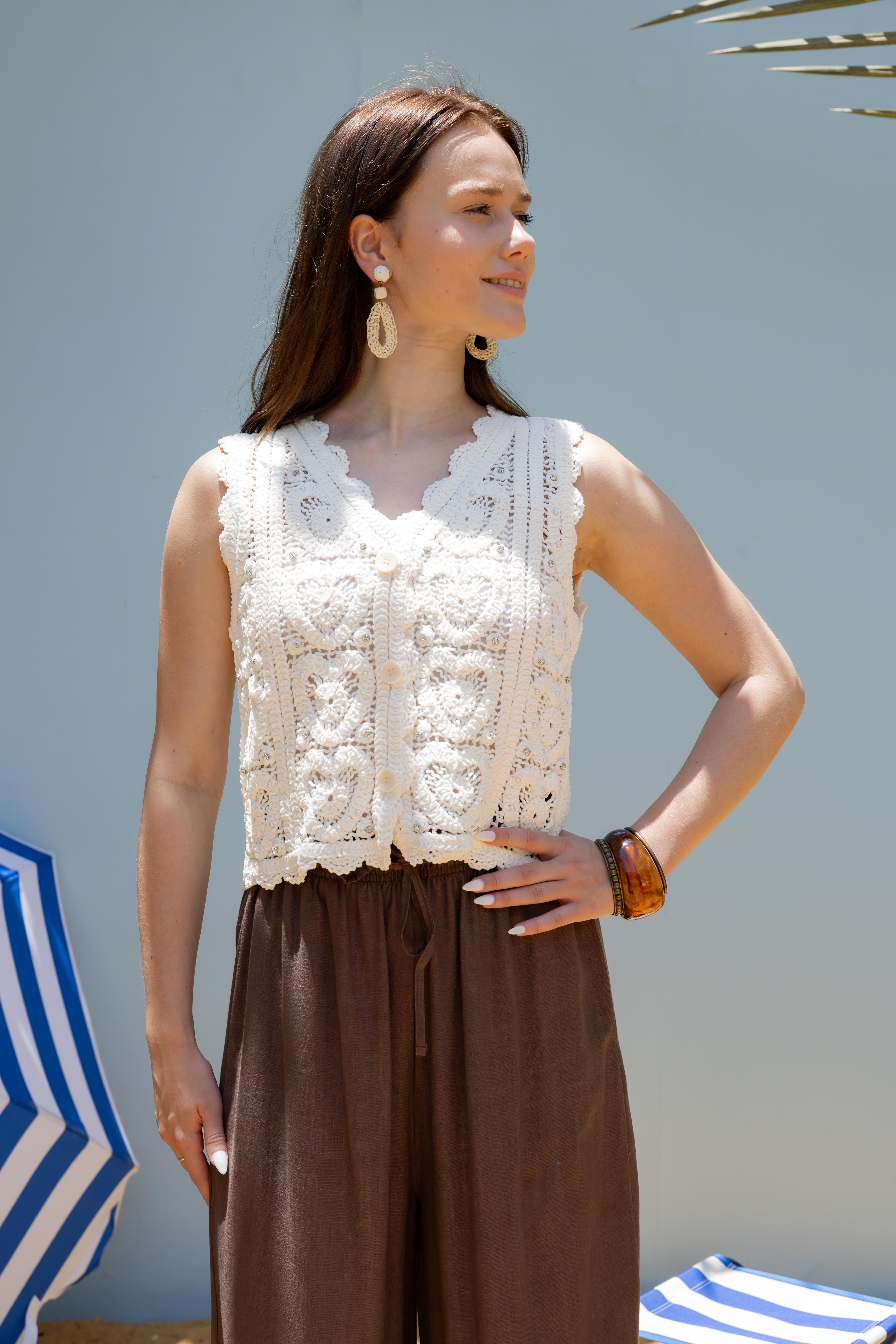 Knitwear Body With Inverted Heart Pattern