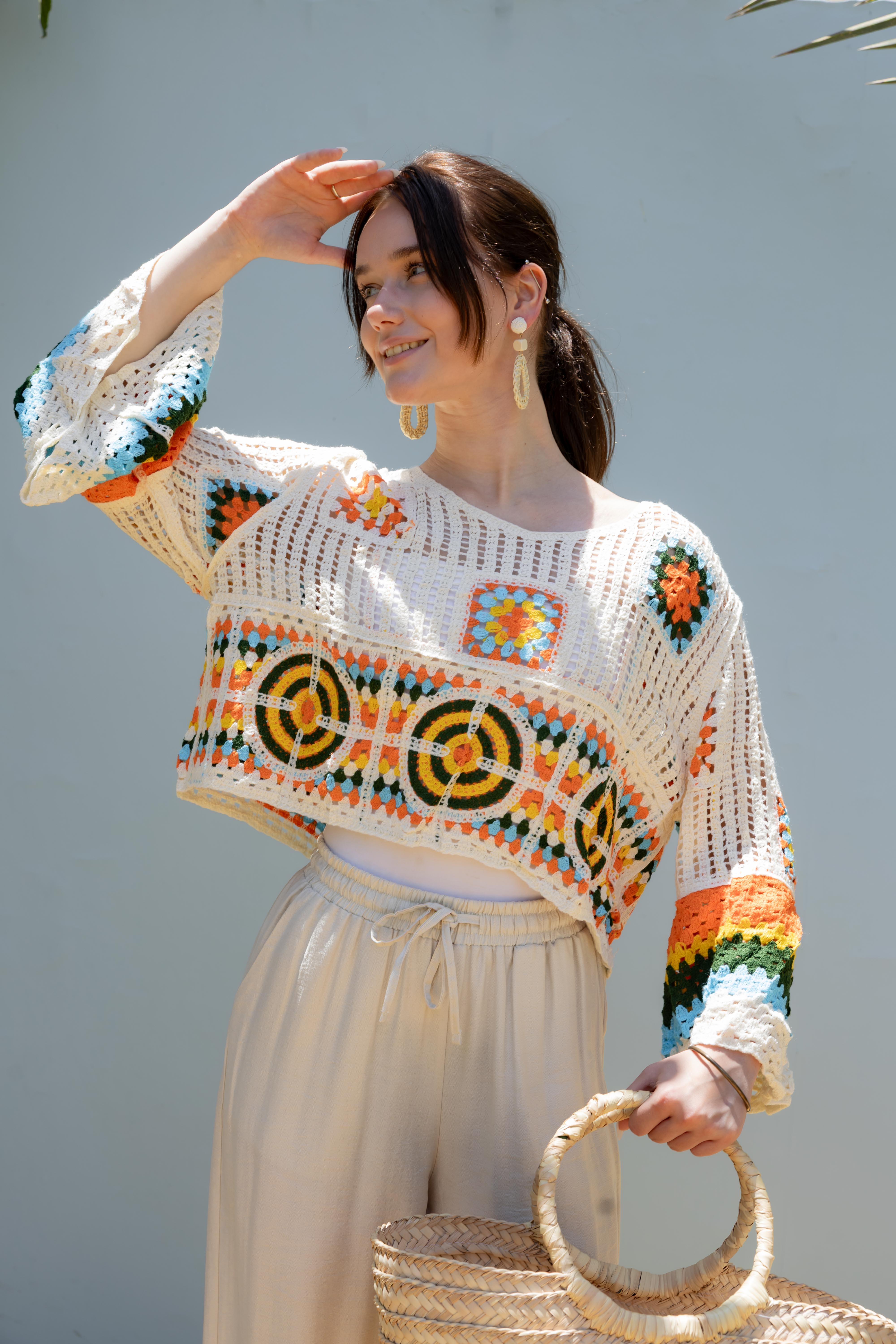 Short Knitwear Body With Colorful Check Pattern
