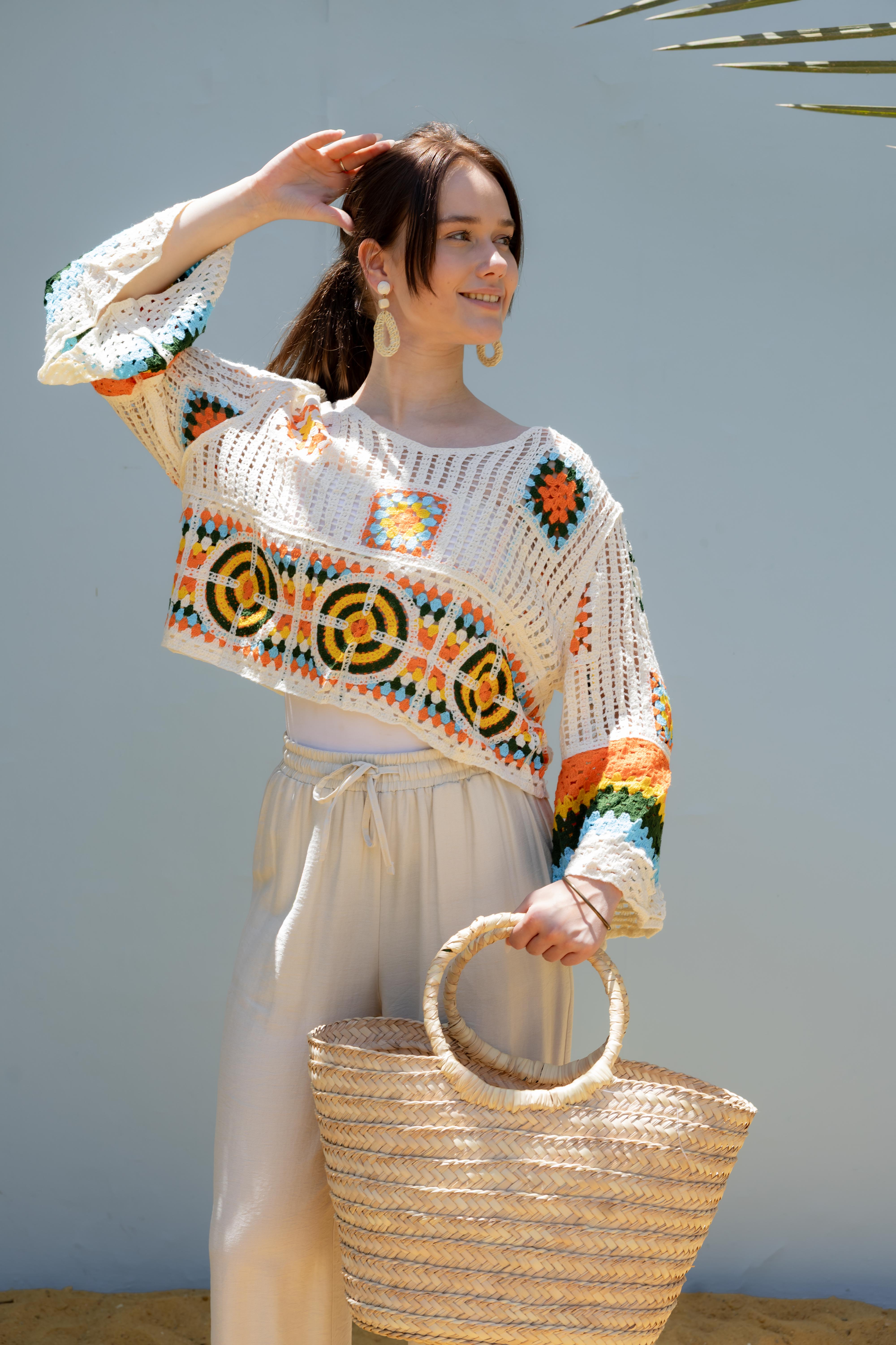 Short Knitwear Body With Colorful Check Pattern