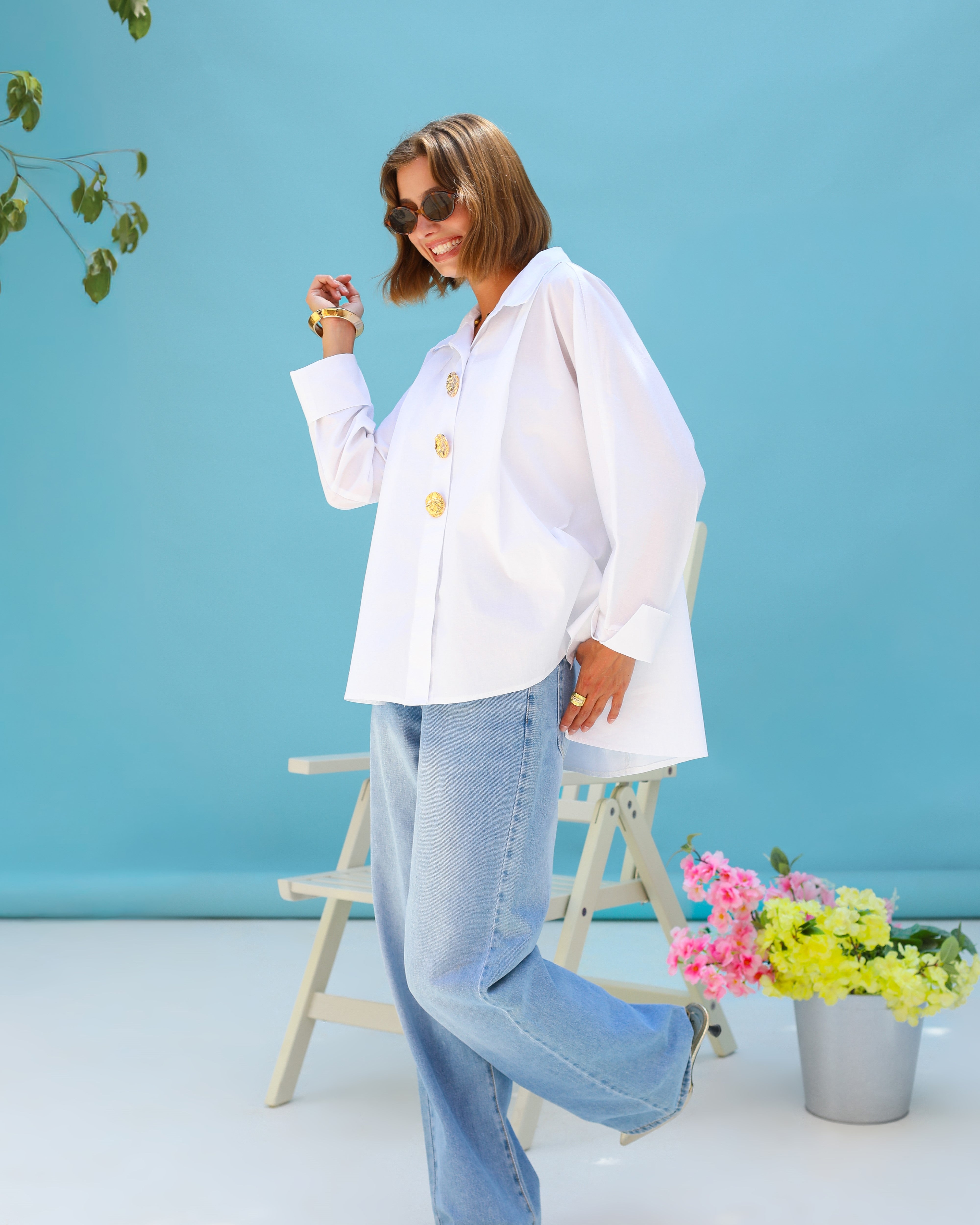 Plain Poplin Shirt With Gold Buttons