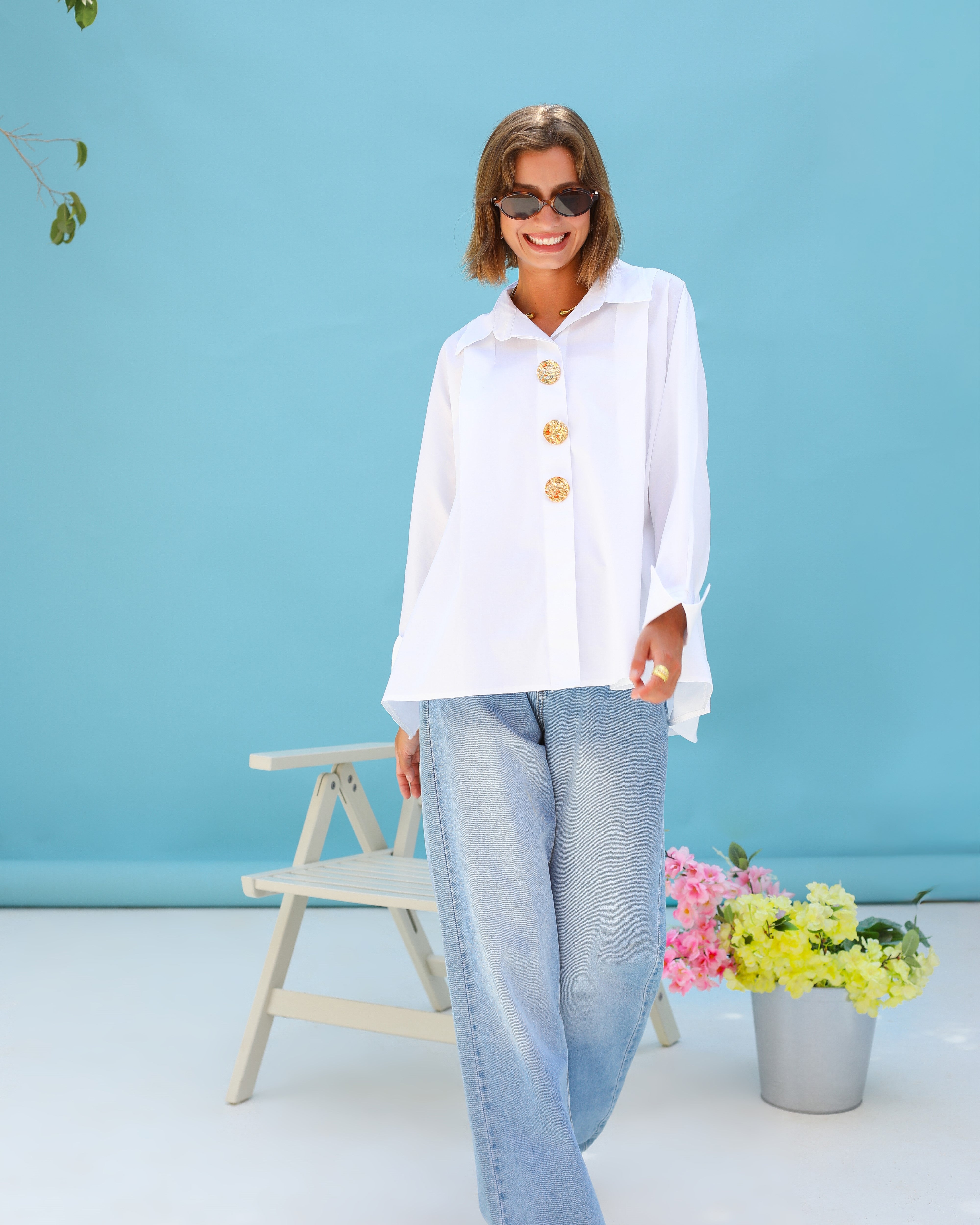 Plain Poplin Shirt With Gold Buttons