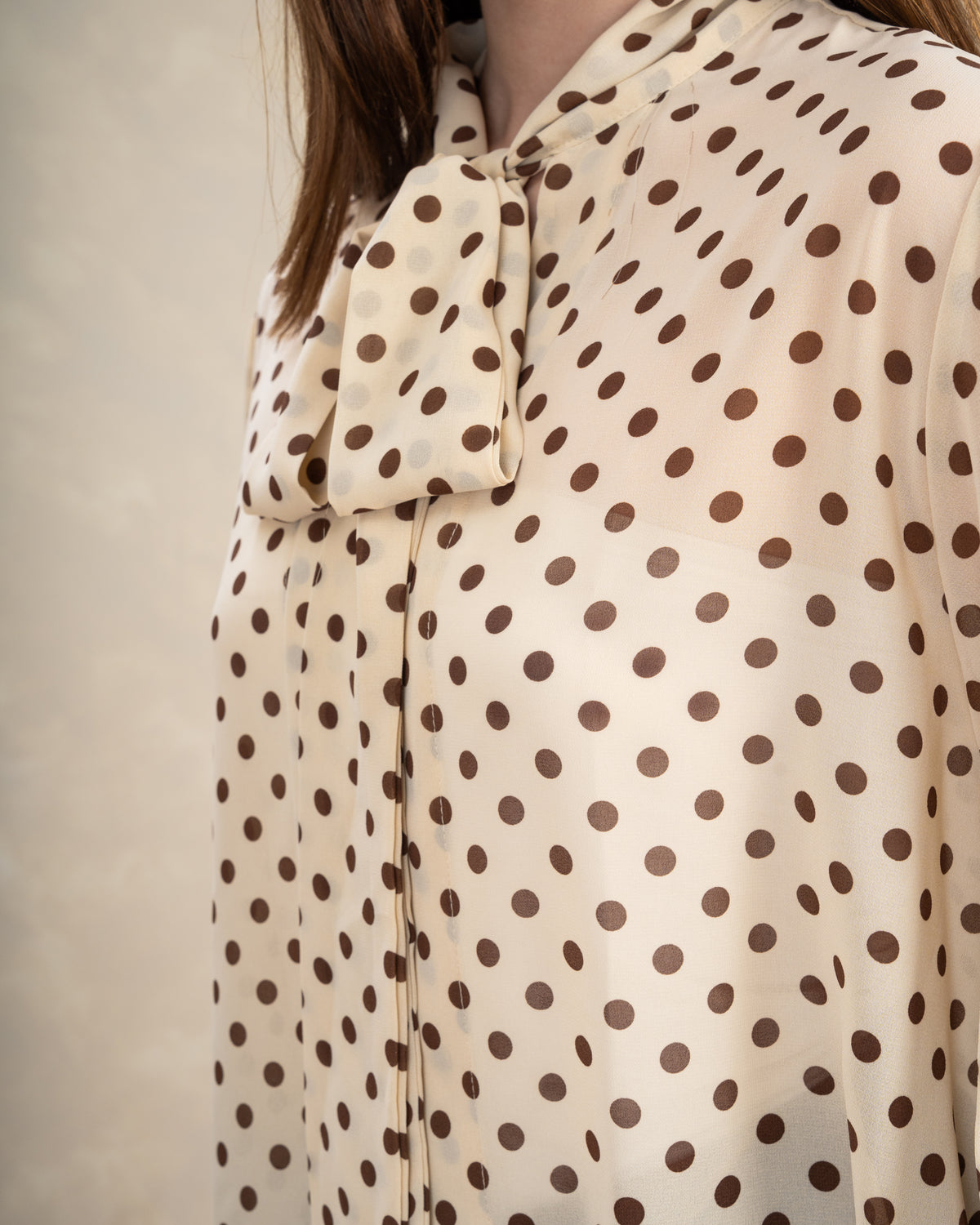 Floral blouse with a drawstring