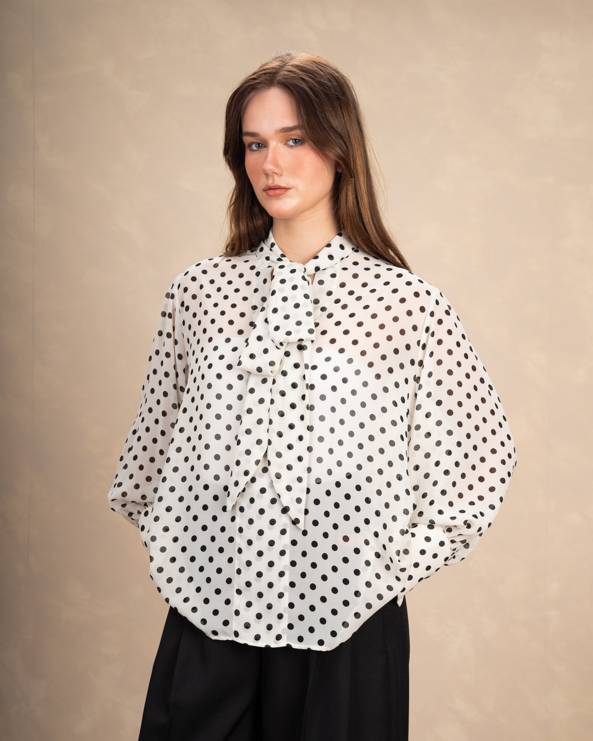 Floral blouse with a drawstring