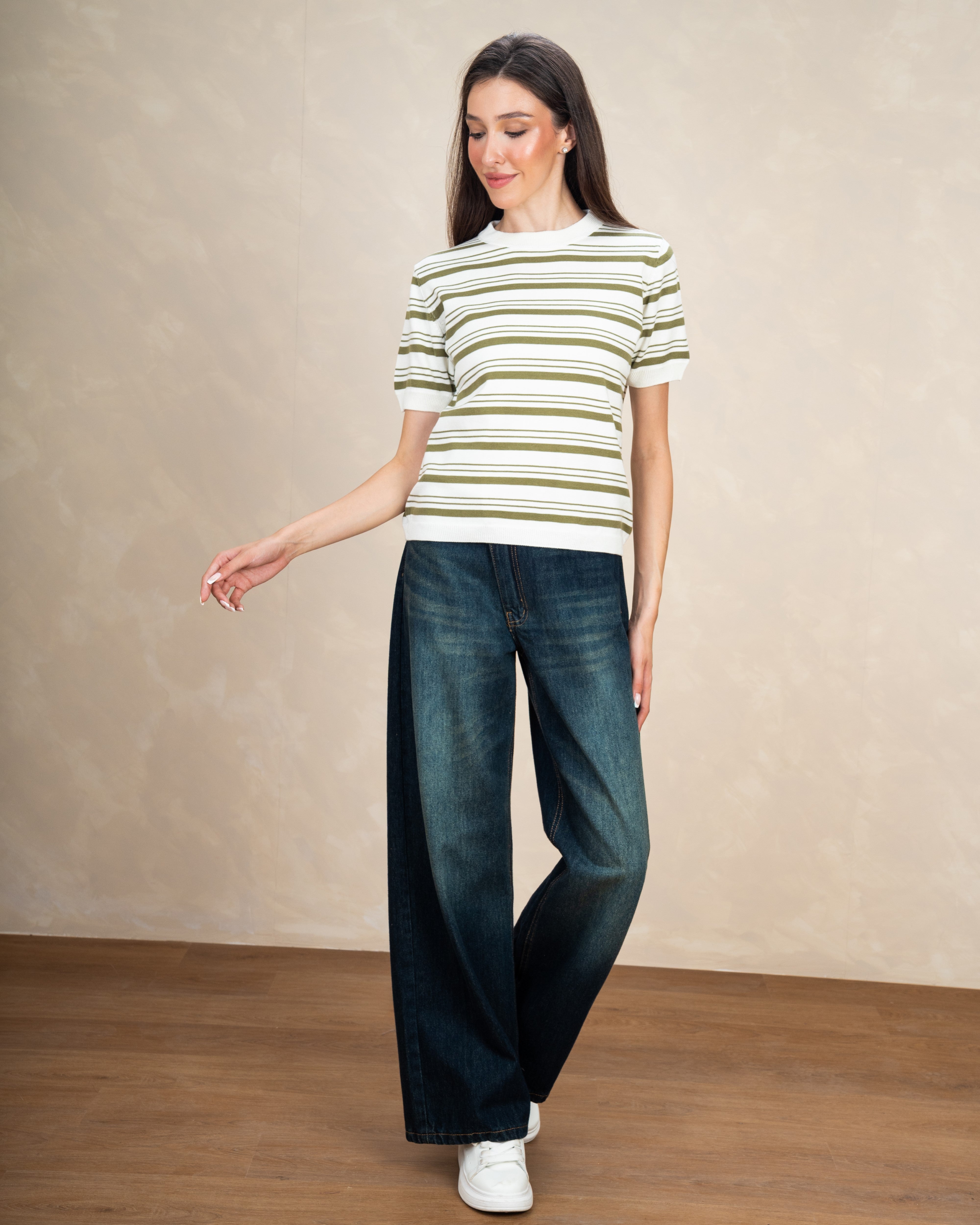 Basic Round Neck Top With Patterned Stripes