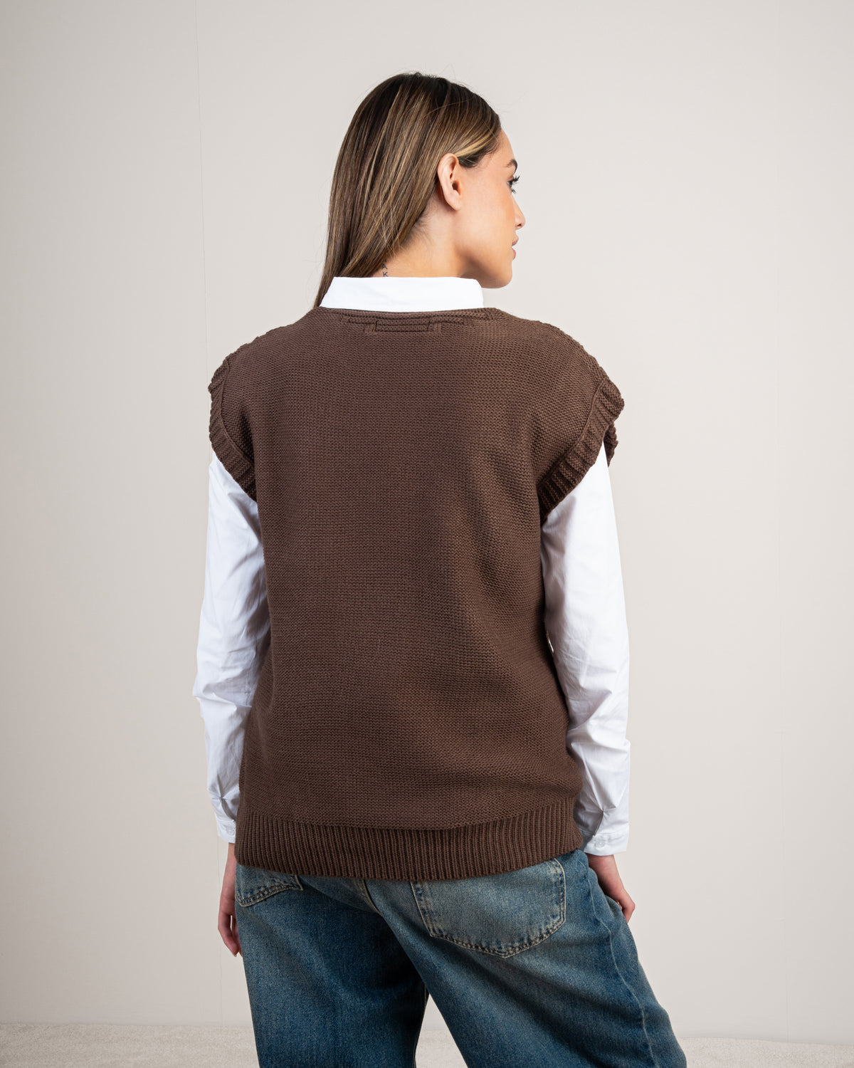 Sleeveless Top With Cable Embroidery