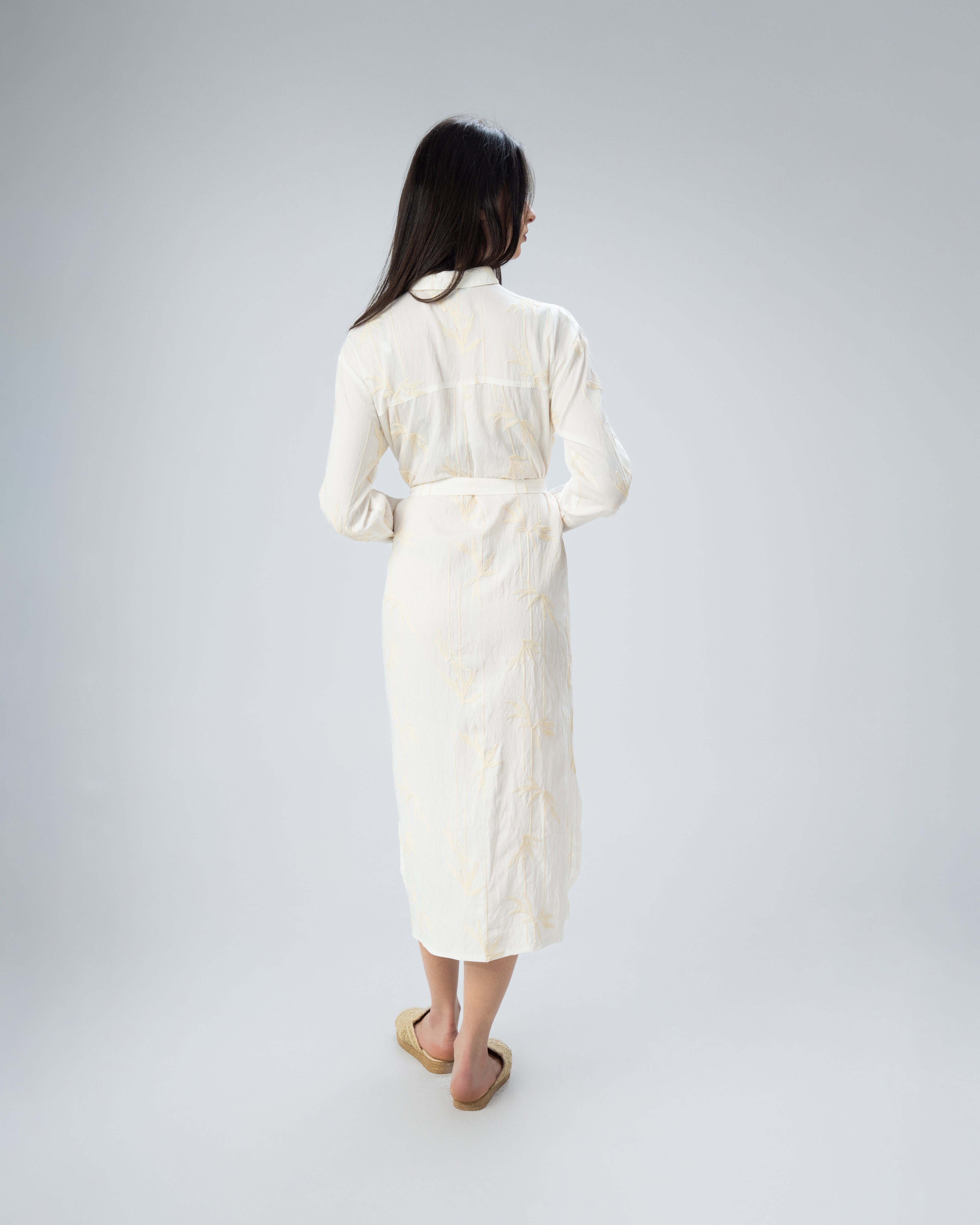 Short Floral Embroidered - Dress With Belt