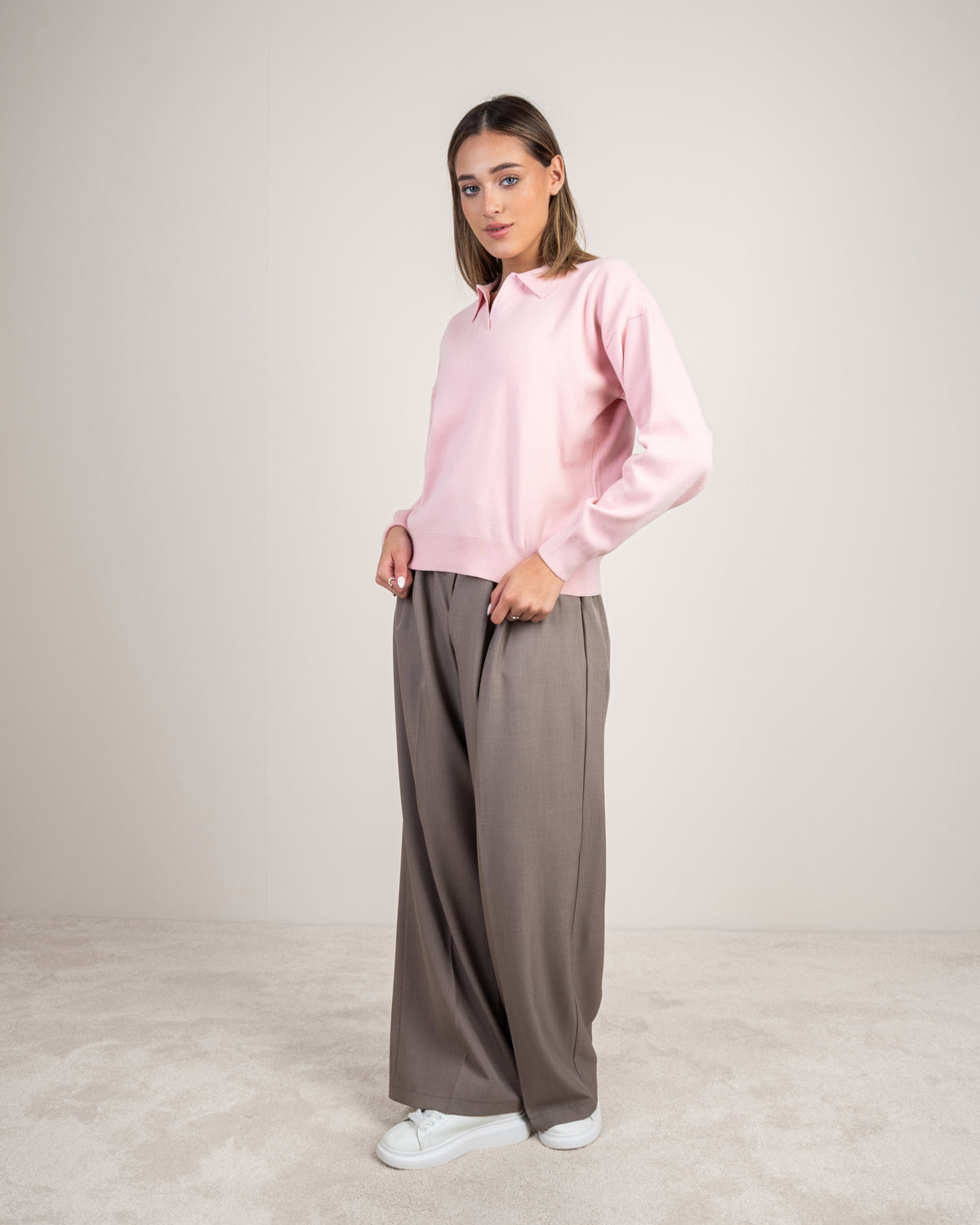 Minimal Collared Top