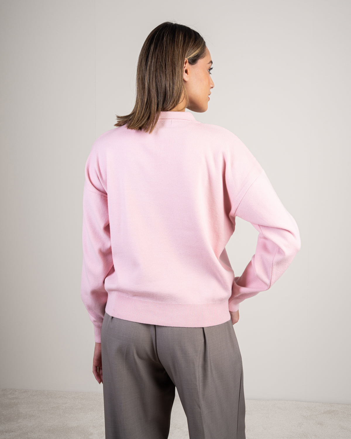 Minimal Collared Top