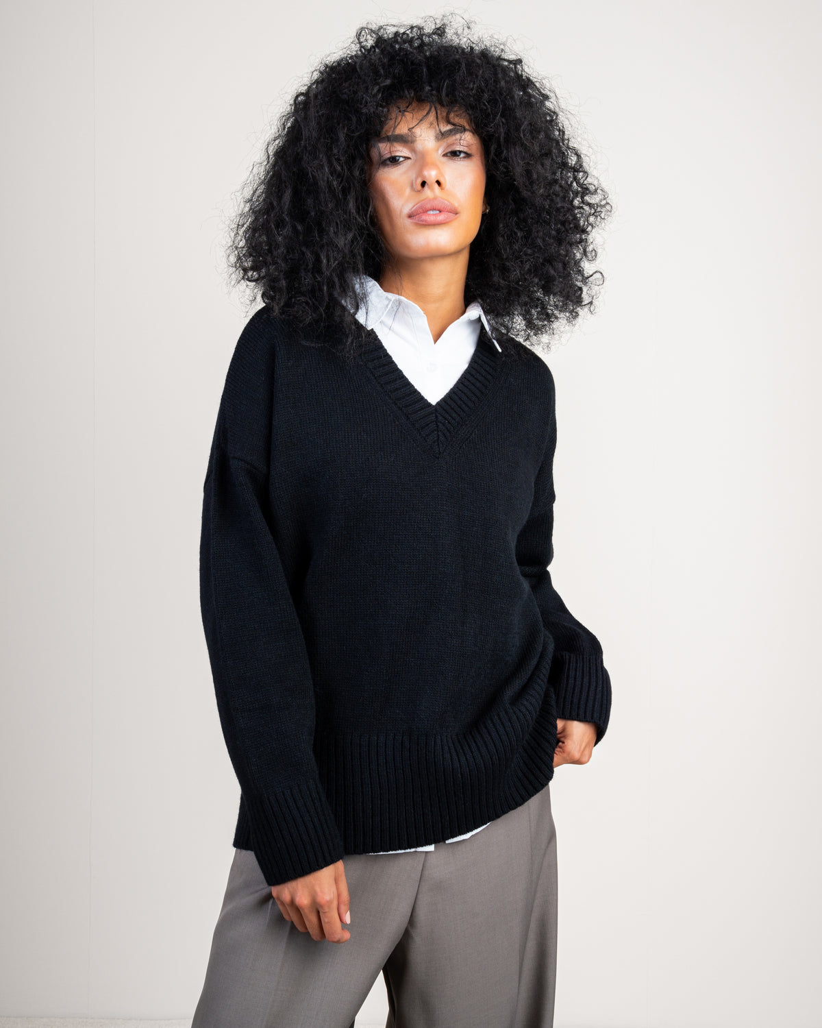 Plain V-Neck Knitwear Pullover
