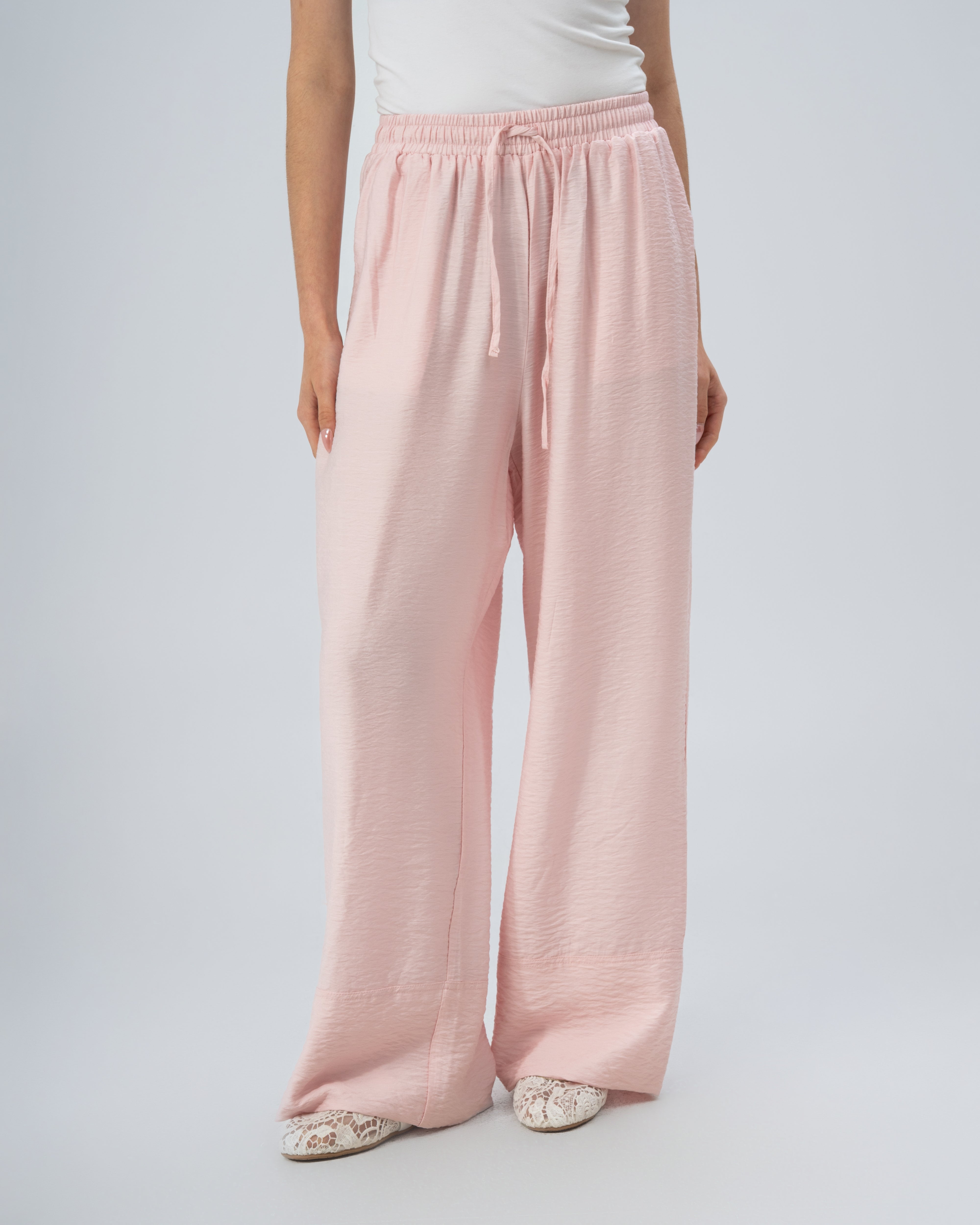 Plain trousers with 2 pockets