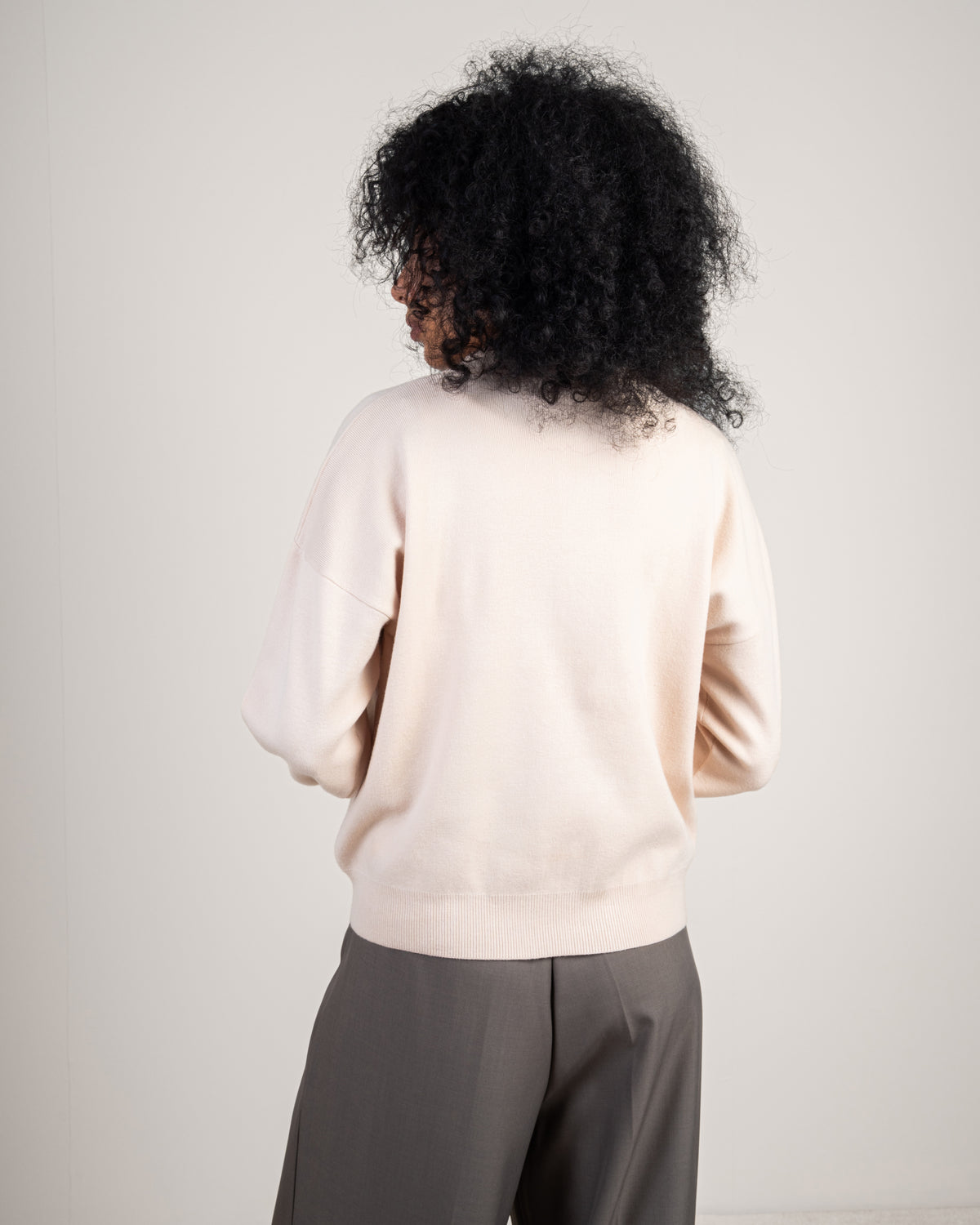 Minimal Collared Top