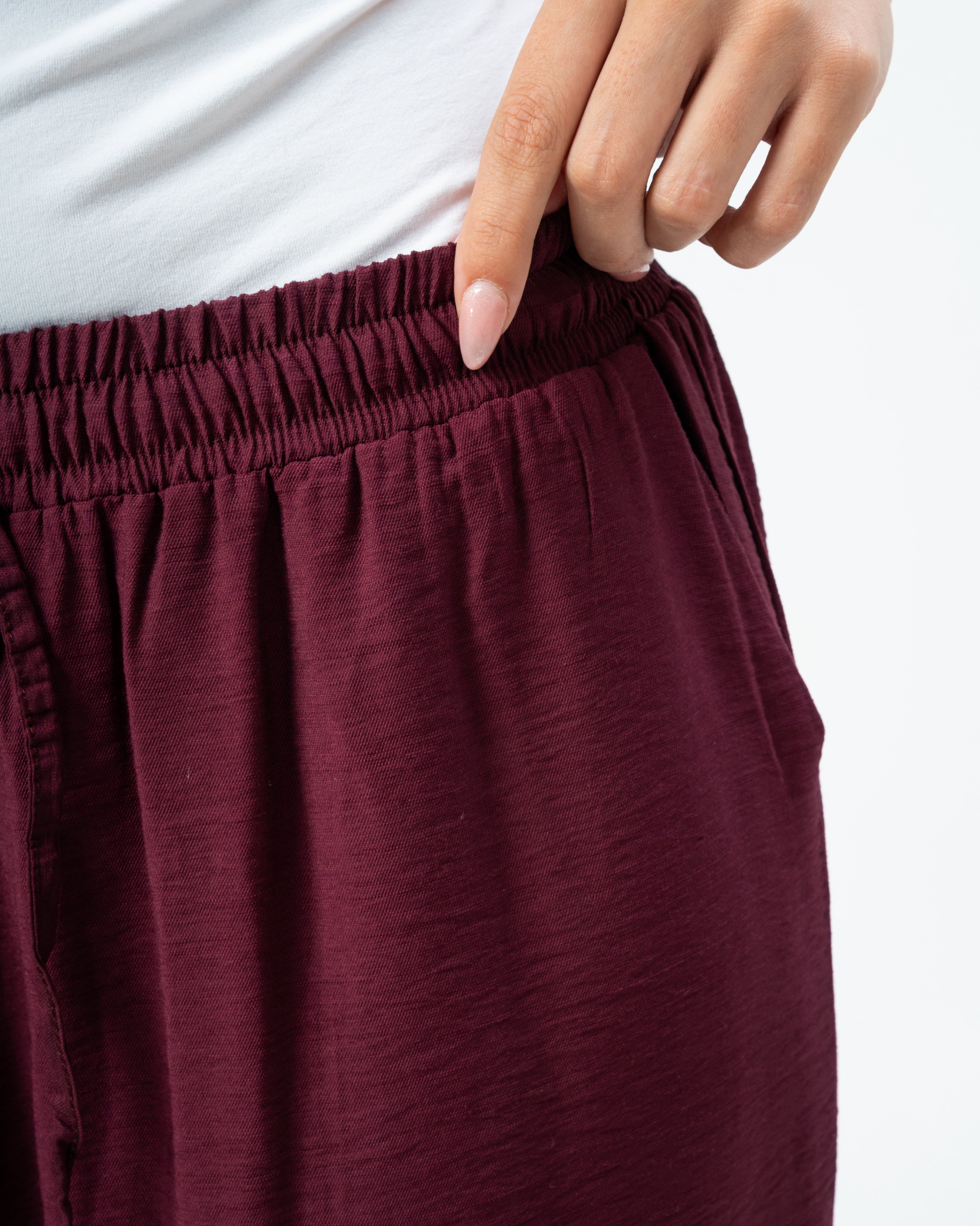 Plain trousers with 2 pockets