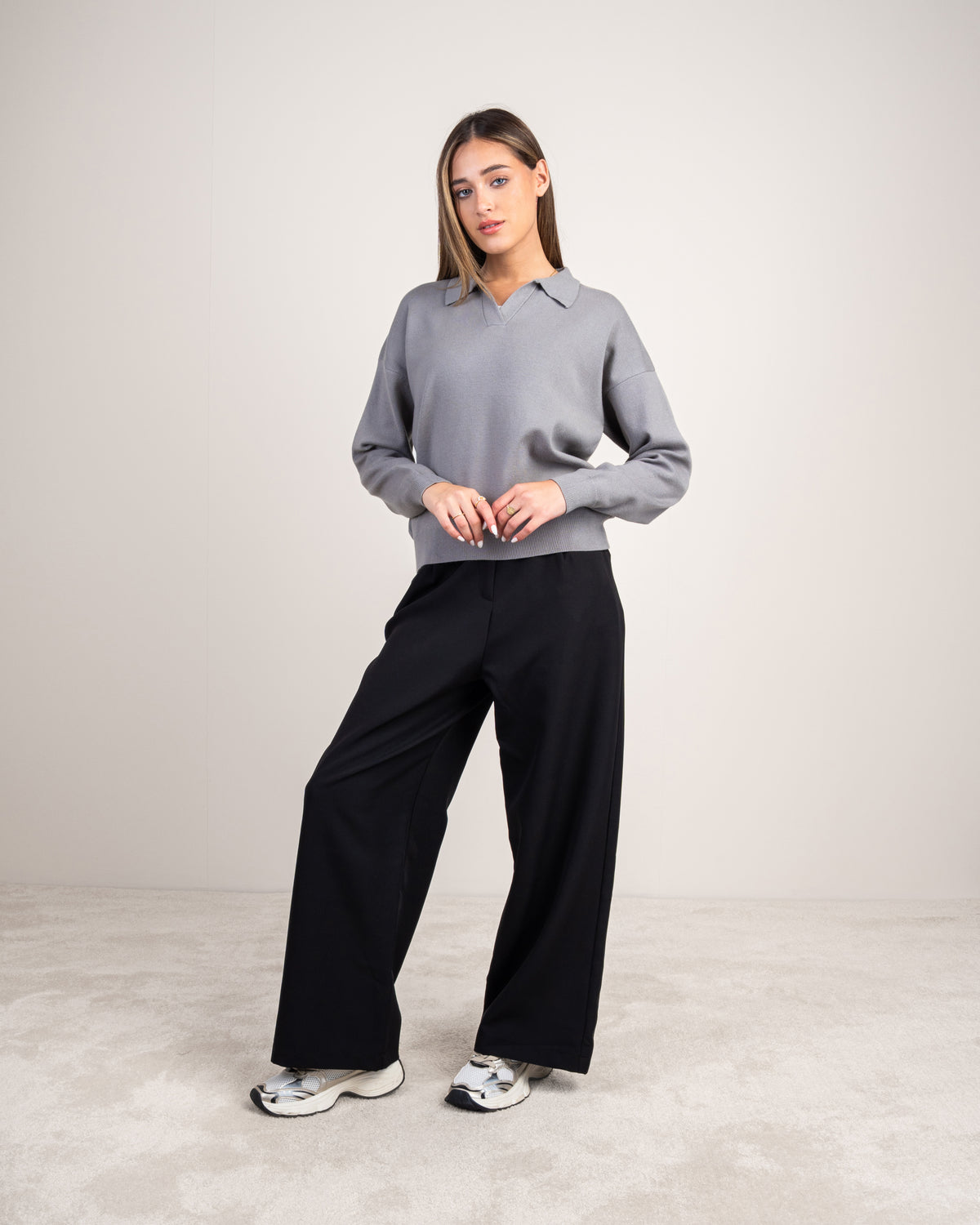 Minimal Collared Top
