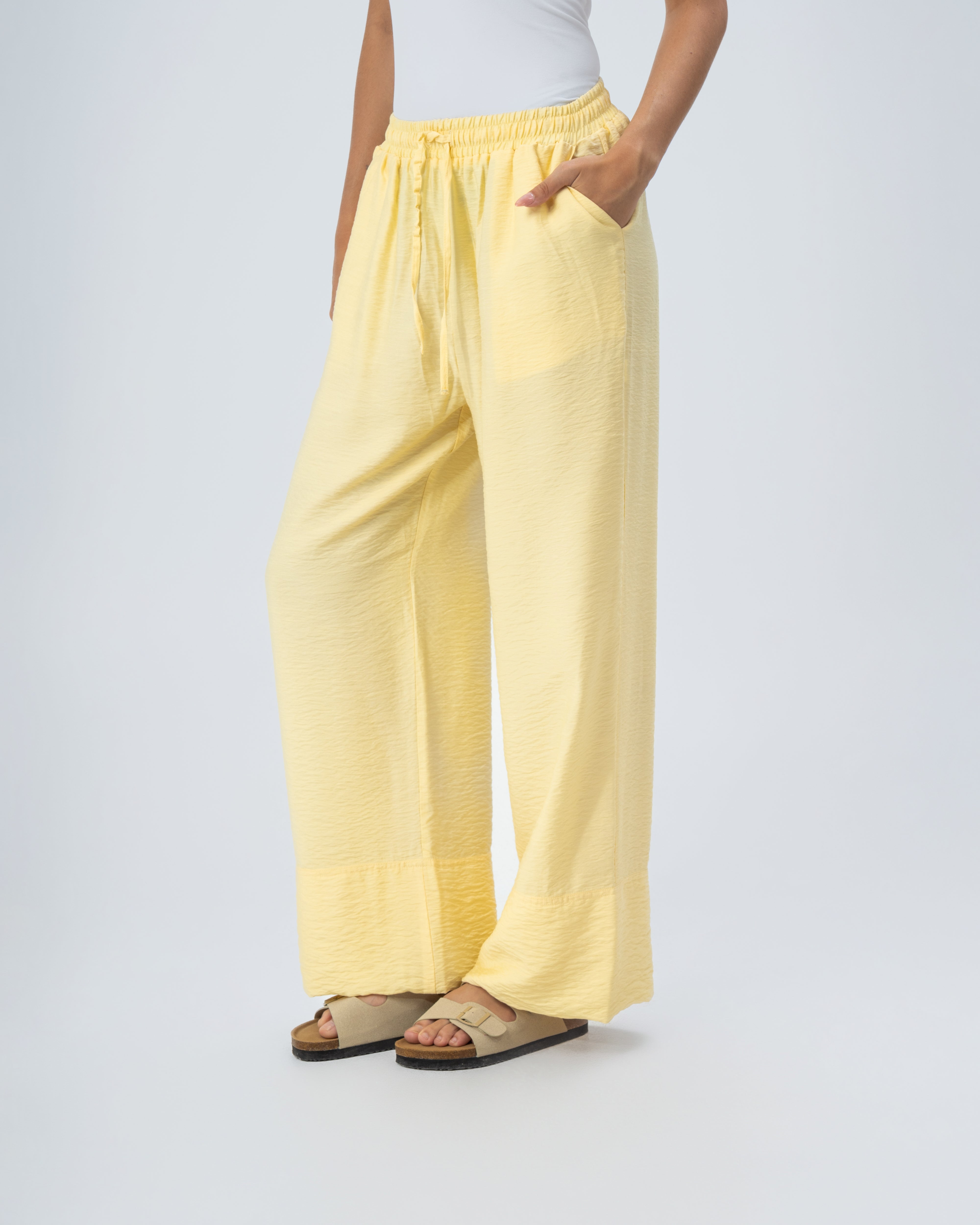 Plain trousers with 2 pockets