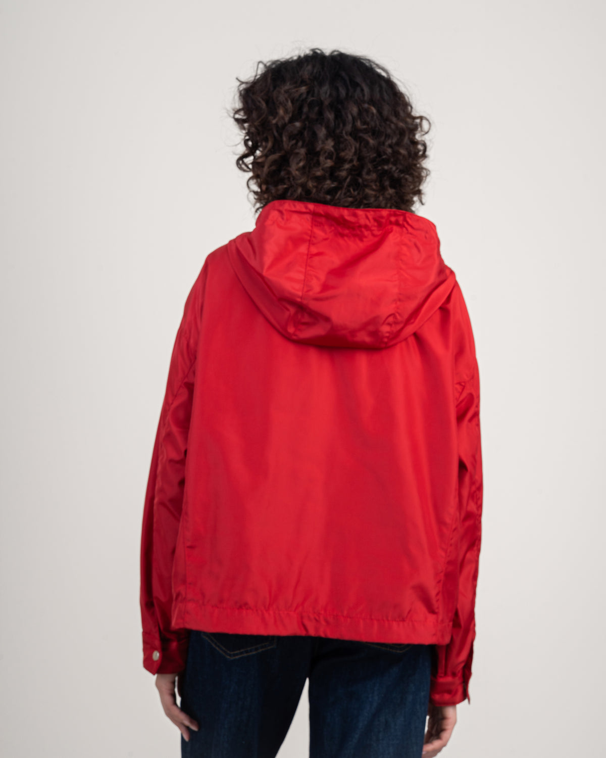 Lightweight jacket with 2 pockets