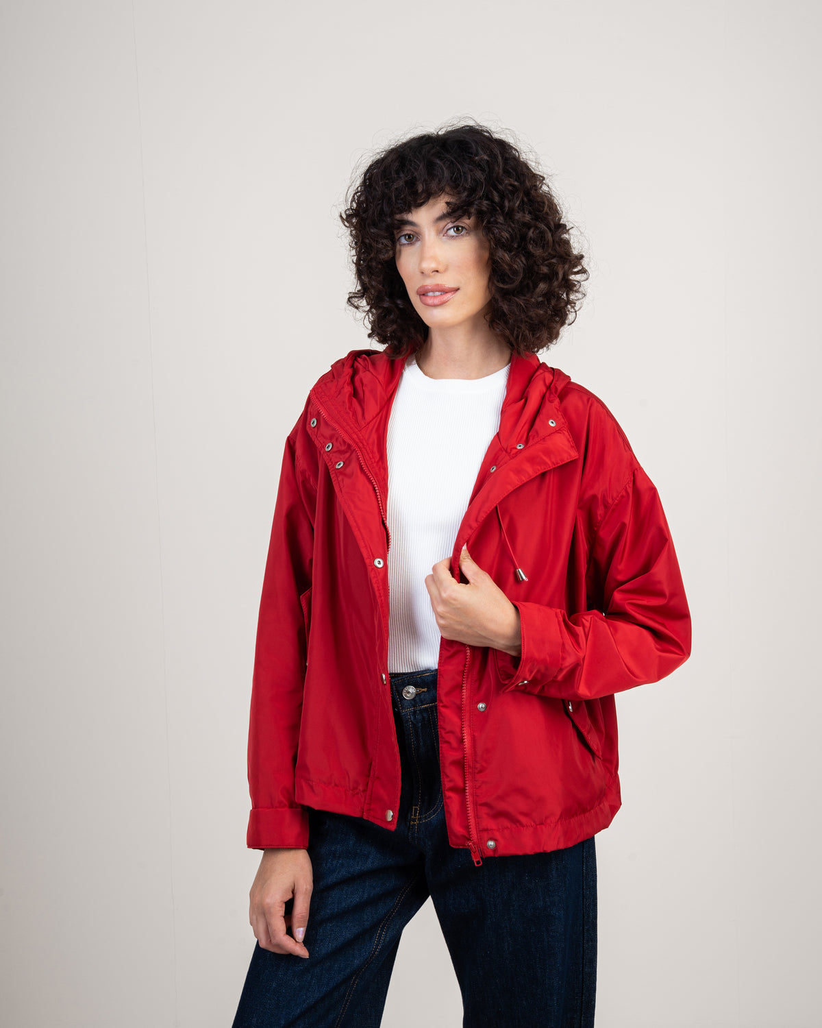 Lightweight jacket with 2 pockets
