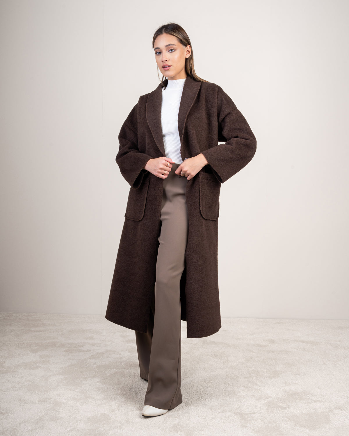Long wool jacket with 2 pockets