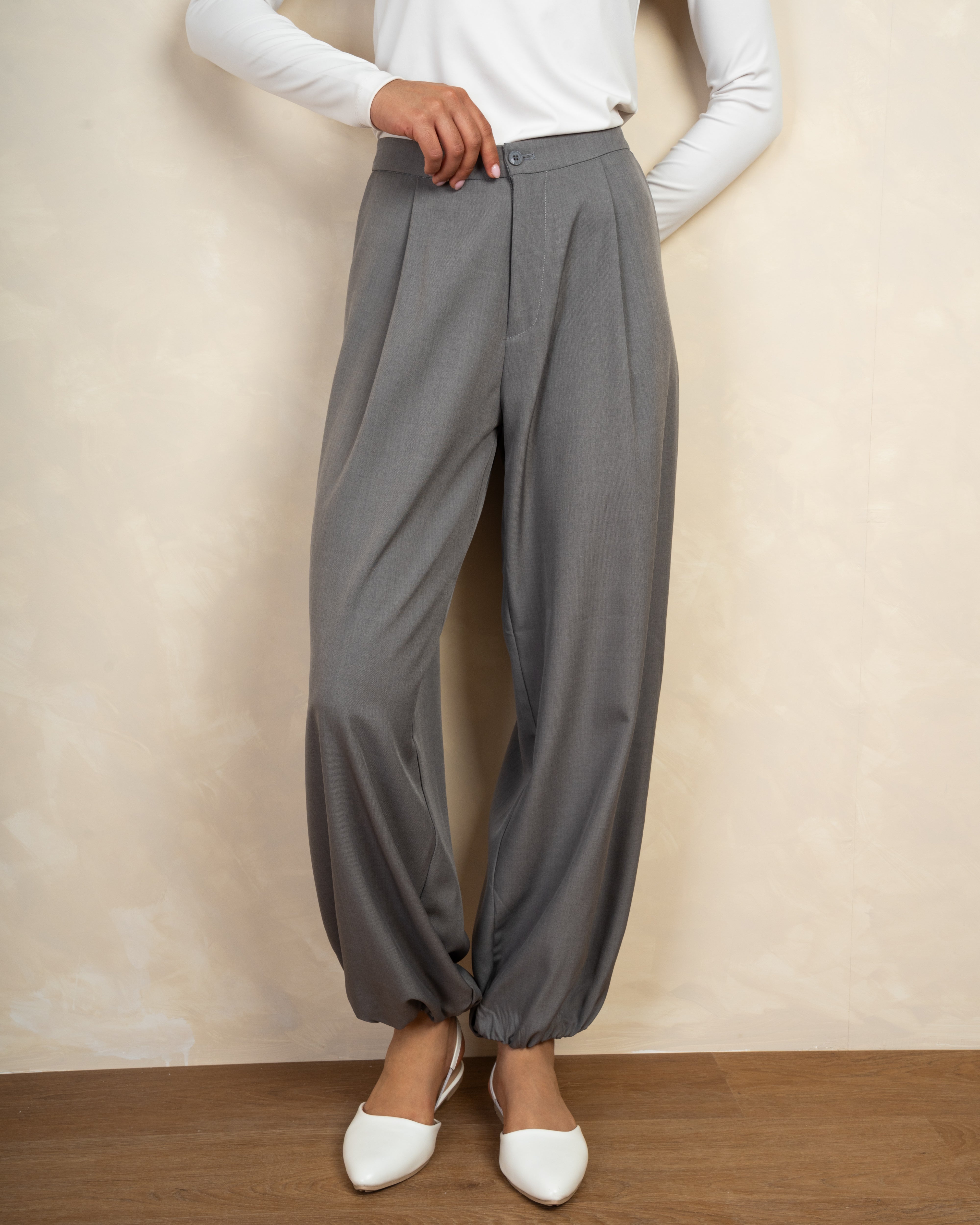 Classic Trouser With Elastic Leg