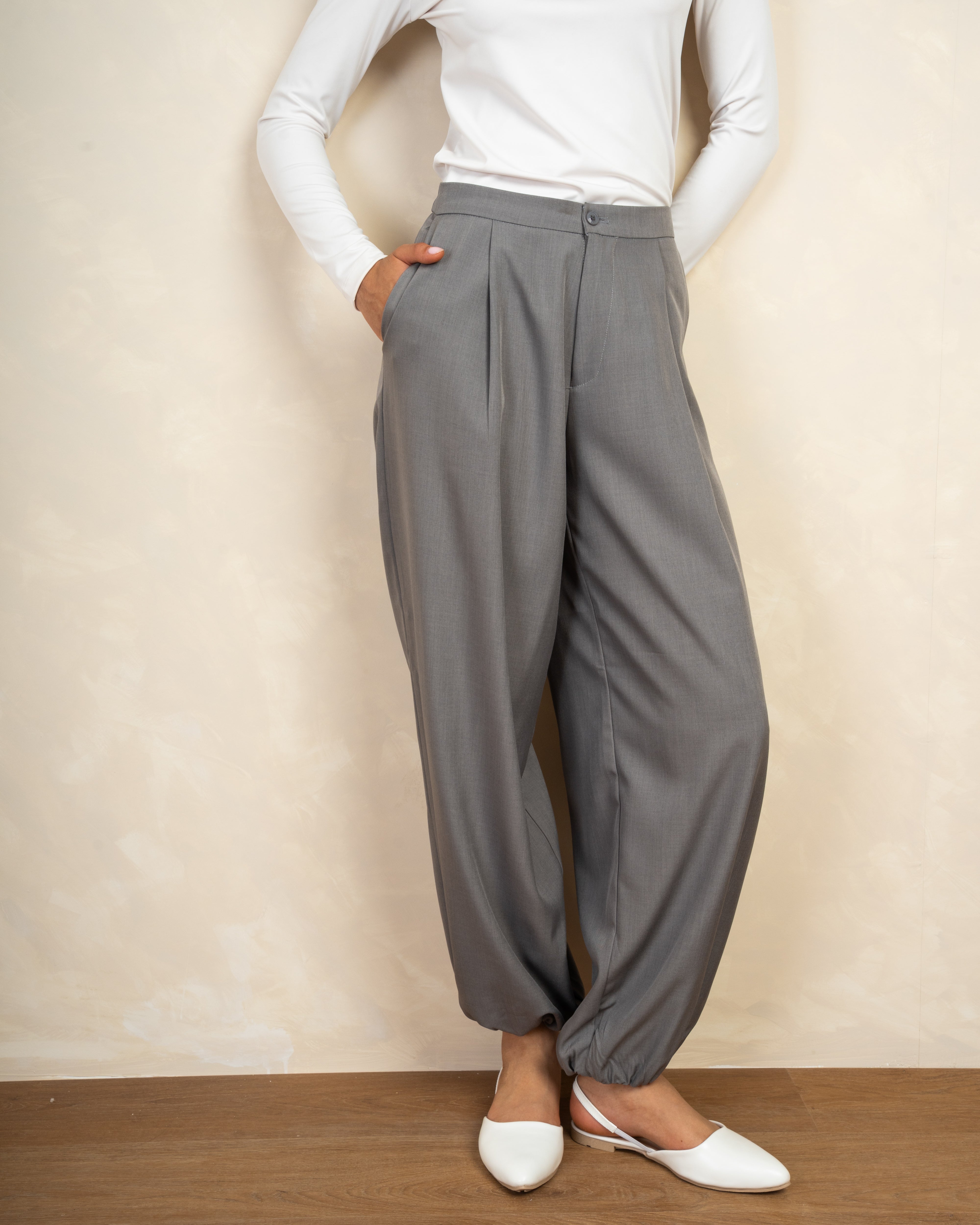 Classic Trouser With Elastic Leg