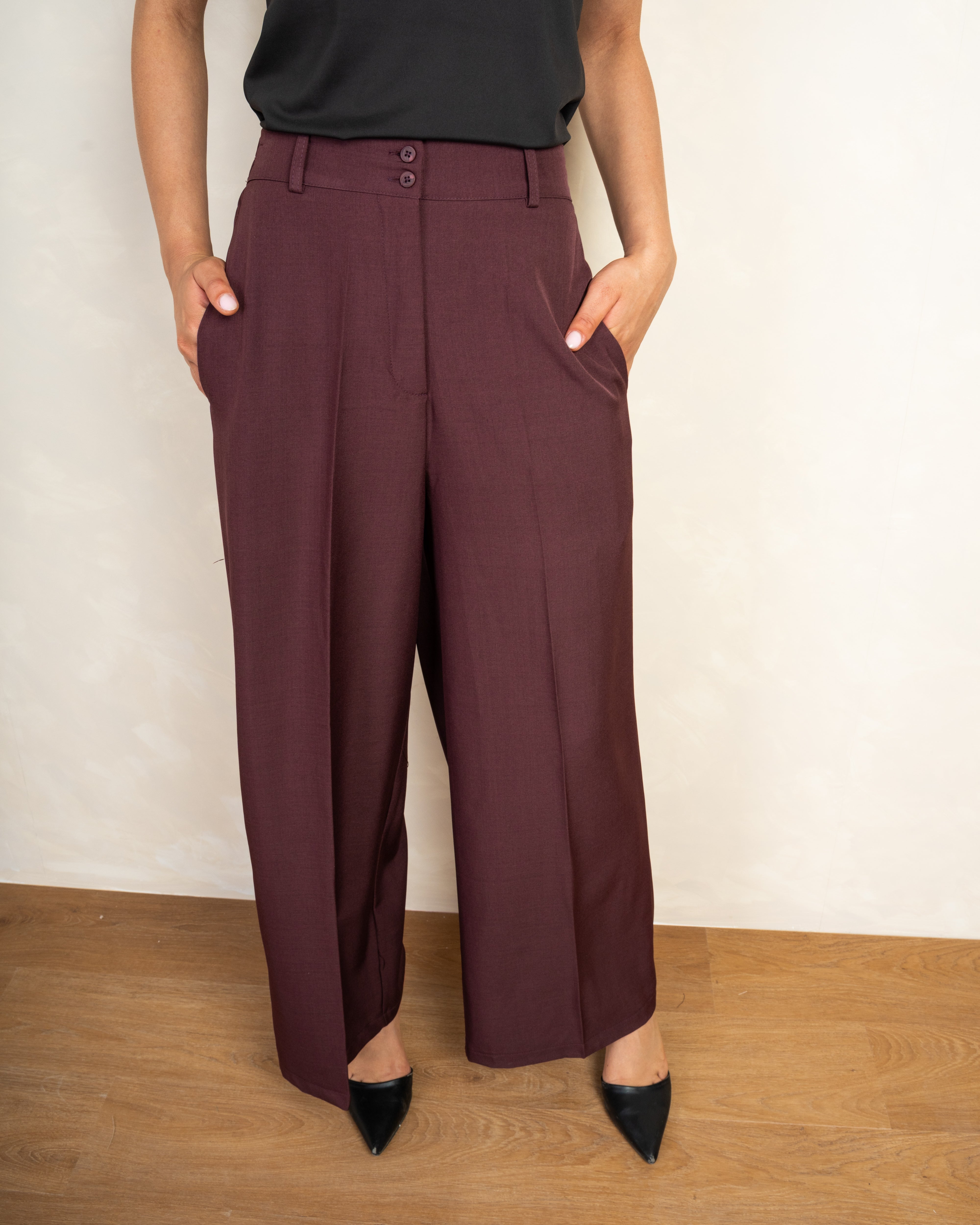 Classic Trouser With Double Waist Buttons